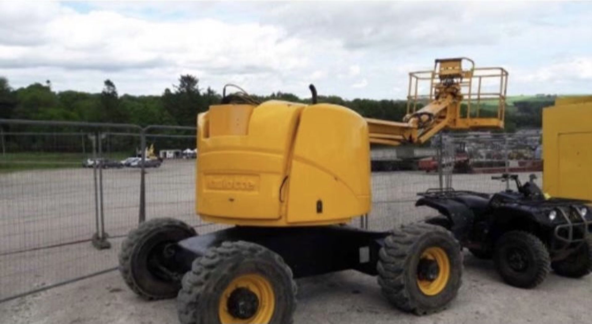 HAULOTTE DIESEL MOBILE WORK PLATFORM ROUGH TERRAIN LOCATION SCOTLAND.