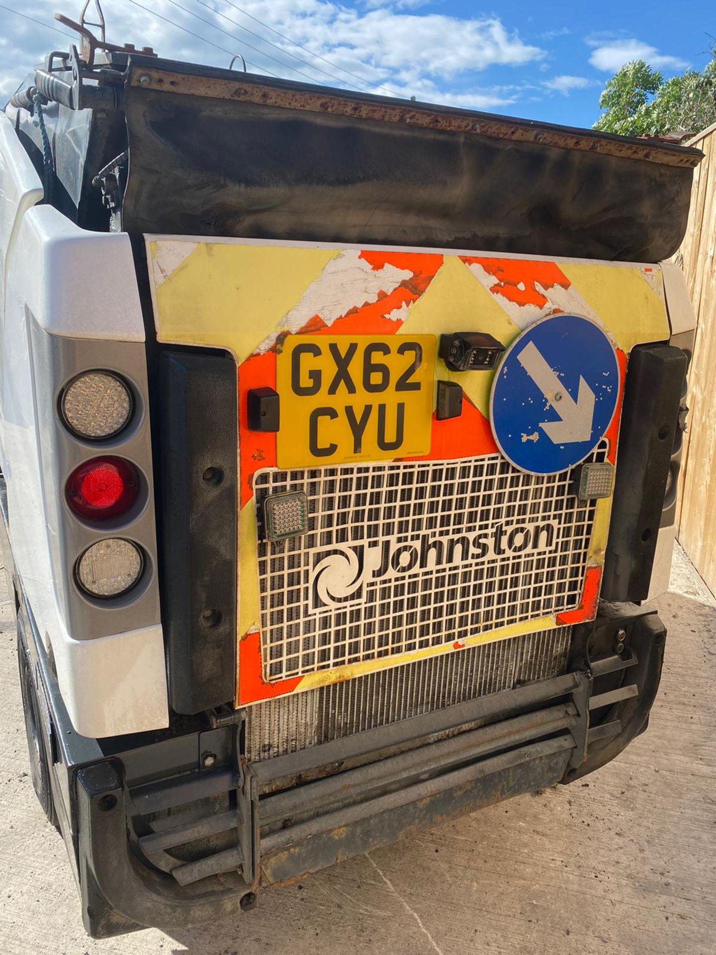 JOHNSTON 142A 101T DIESEL SWEEPER LOCATION N YORKSHIRE. - Image 11 of 12