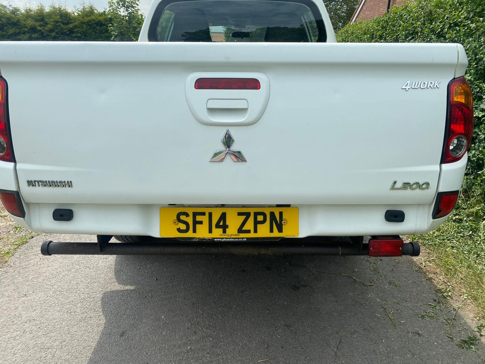 2014 MITSUBISHI L2004 WORK 4X4 PICK UP COUNCIL DIRECT 78,637 MILES LOCATION NORTH YORKSHIRE. - Image 6 of 10