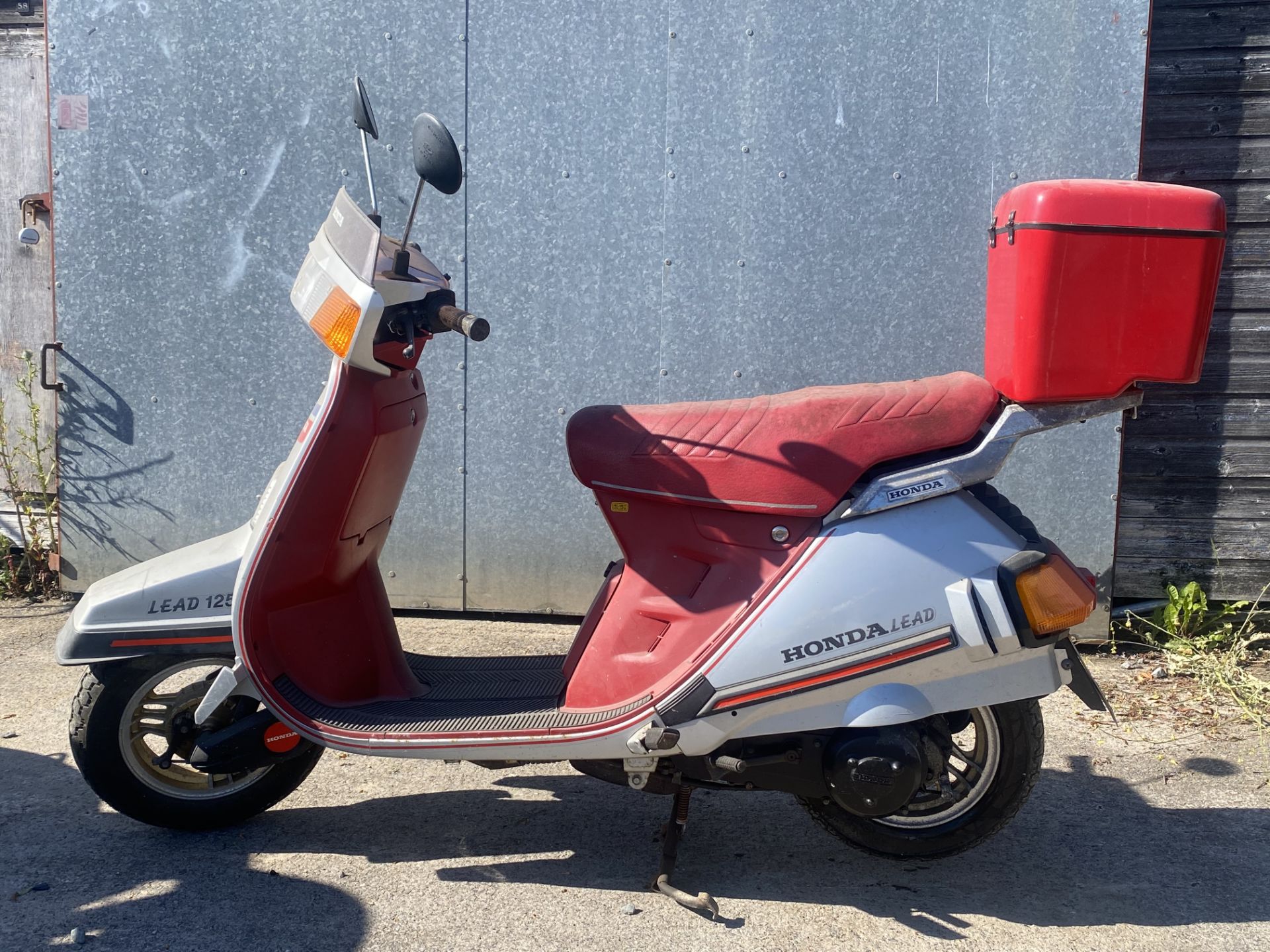 1983 HONDA LEAD 125 Scooter ONLY 765 miles BARNFIND LOCATION Co.Down N.Ireland