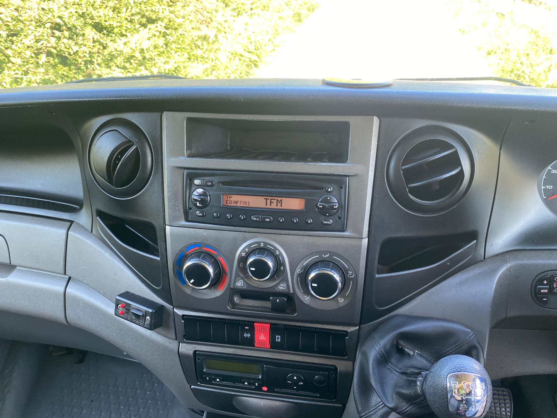 2014 MITSUBISHI L2004 WORK 4X4 PICK UP COUNCIL DIRECT 78,637 MILES LOCATION NORTH YORKSHIRE. - Image 9 of 10