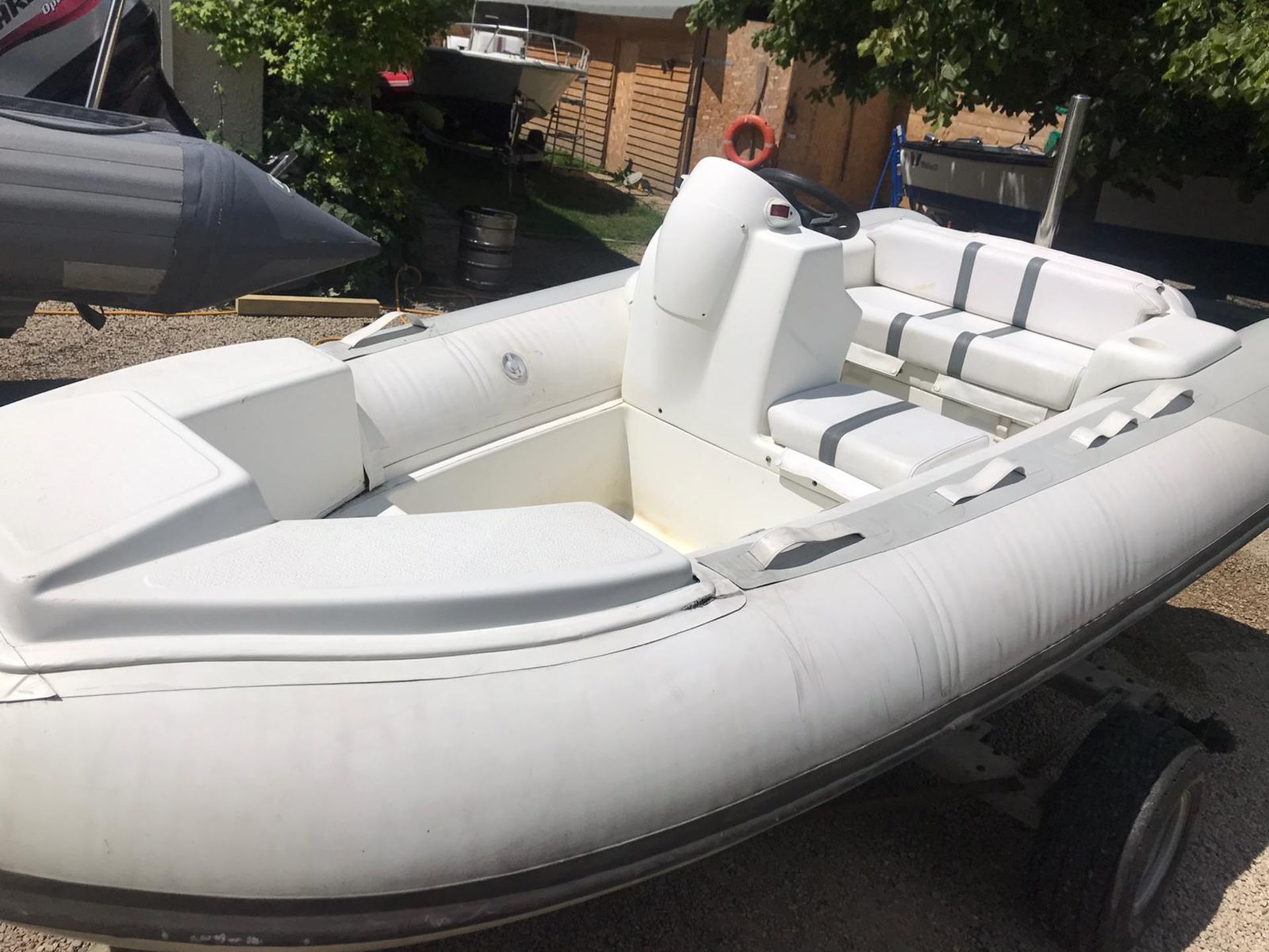 DLX 371 Rigid Inflatable Boat Rib - Image 2 of 3