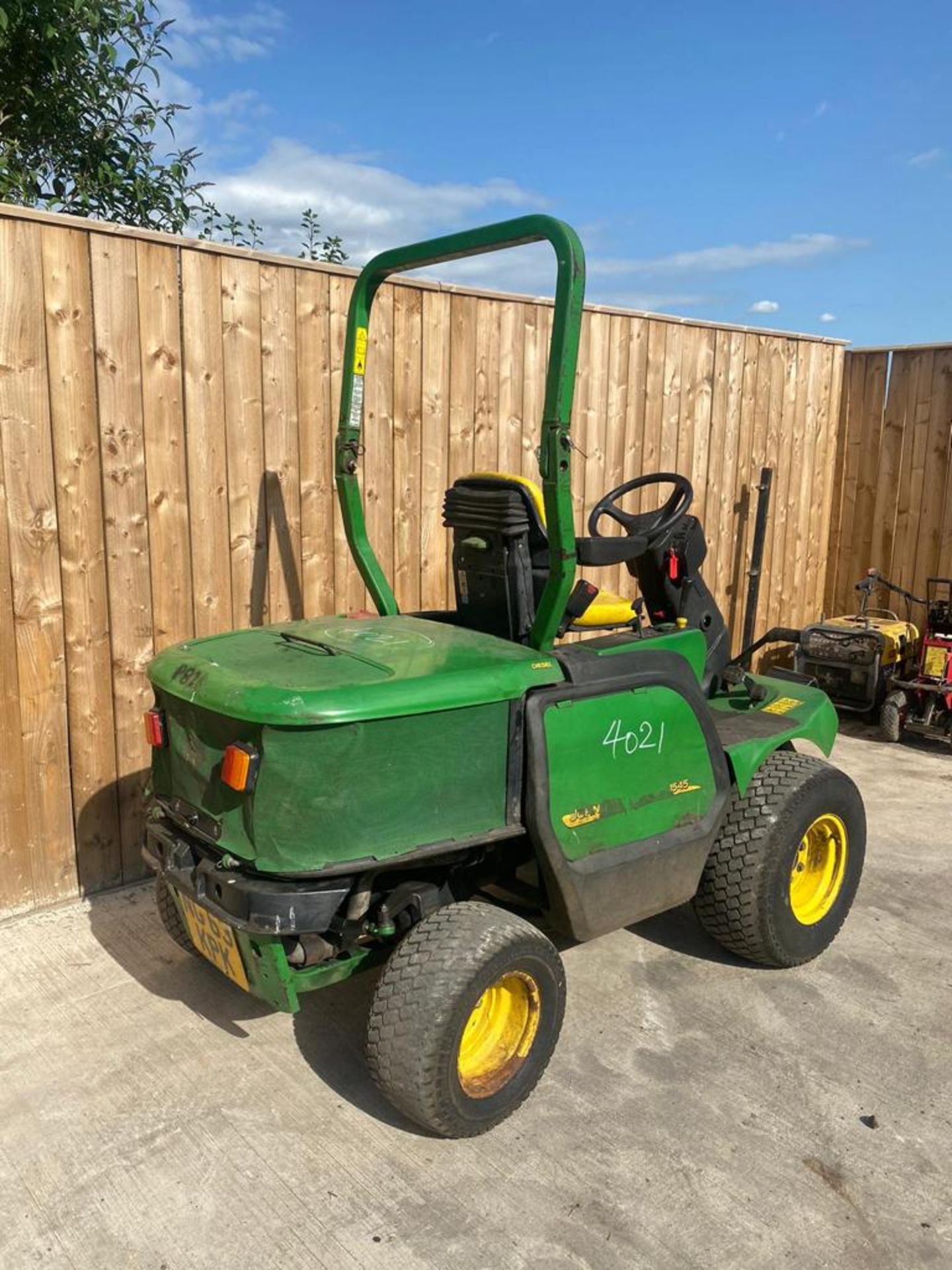2013 "63" JOHN DEERE 1545 OUTFRONT MOWER LOCATION: NORTH YORKSHIRE