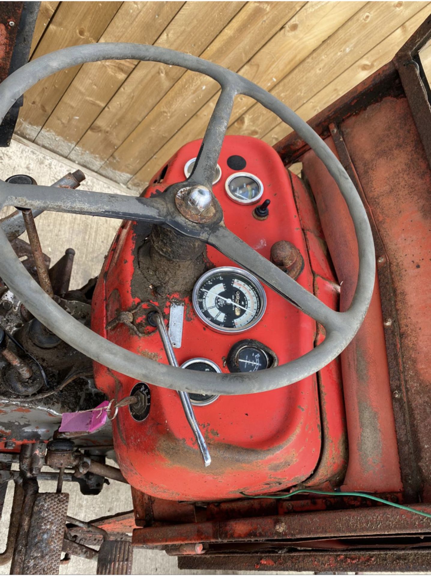 1970 MASSEY FERGUSON 135 DIESEL. LOCATION: NORTH YORKSHIRE - Image 8 of 9