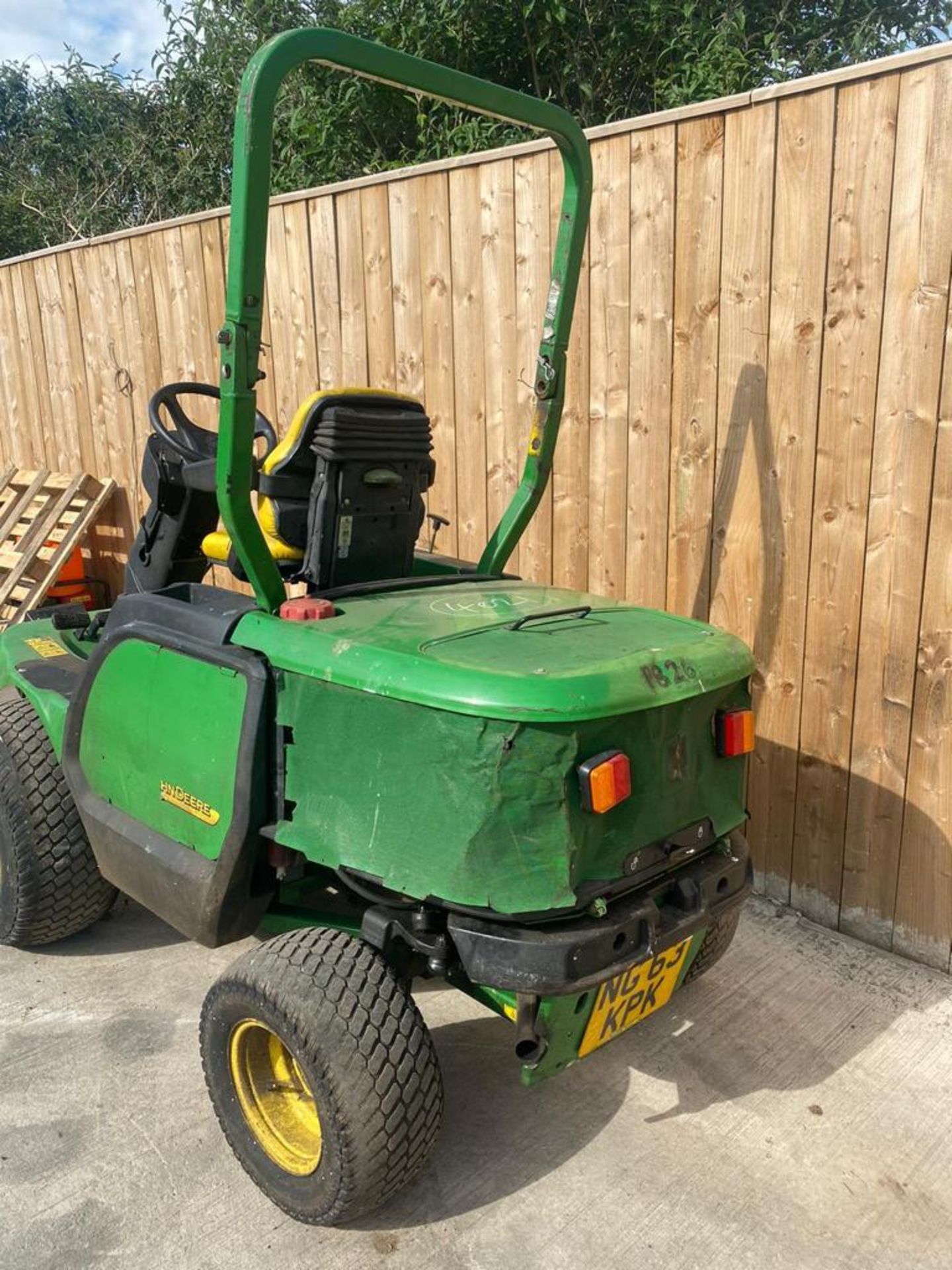 2013 "63" JOHN DEERE 1545 OUTFRONT MOWER LOCATION: NORTH YORKSHIRE - Image 7 of 8