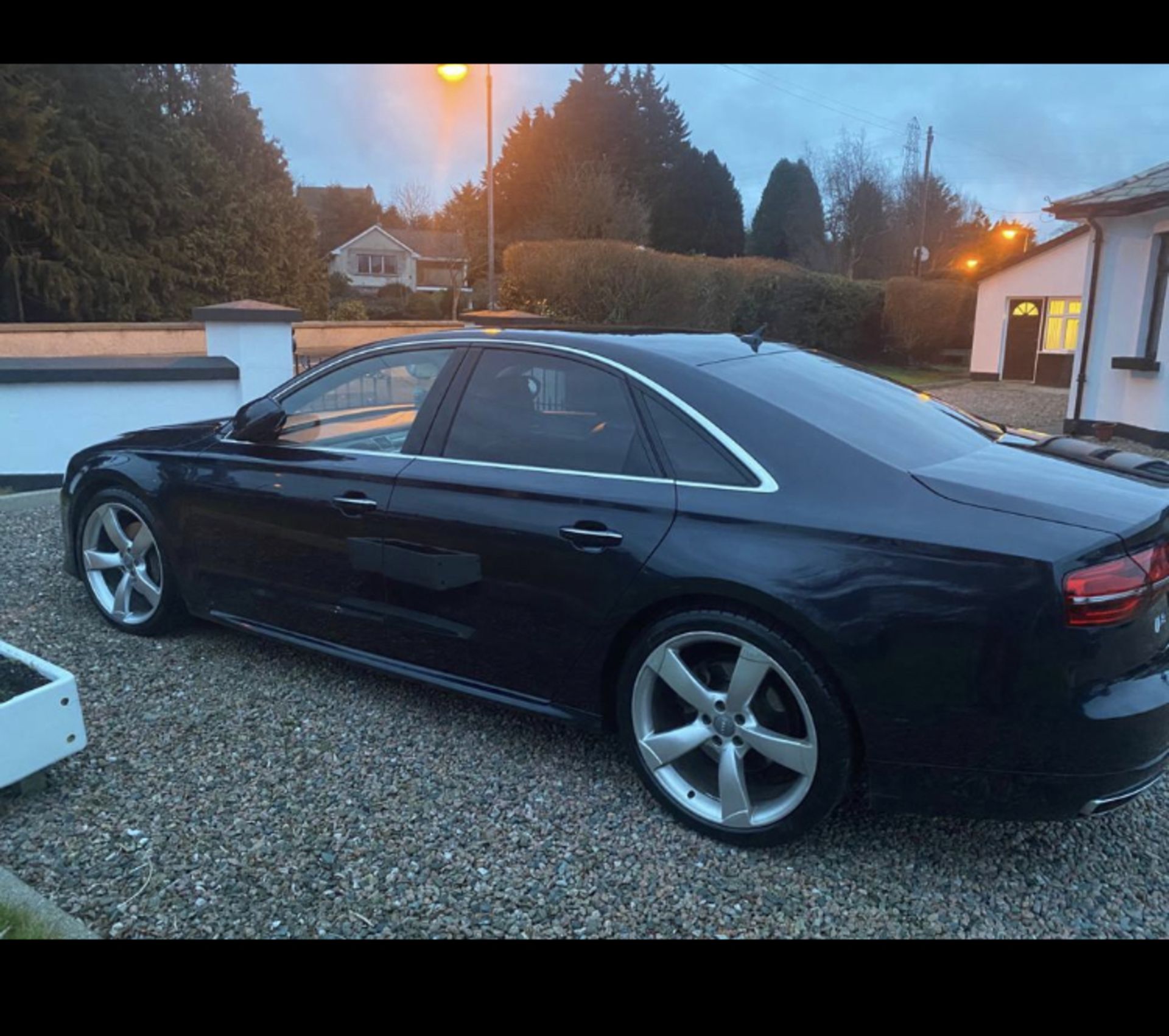 2016 AUDI A8 QUATTRO AUTOMATIC LOCATION: NORTHERN IRELAND - Bild 2 aus 4