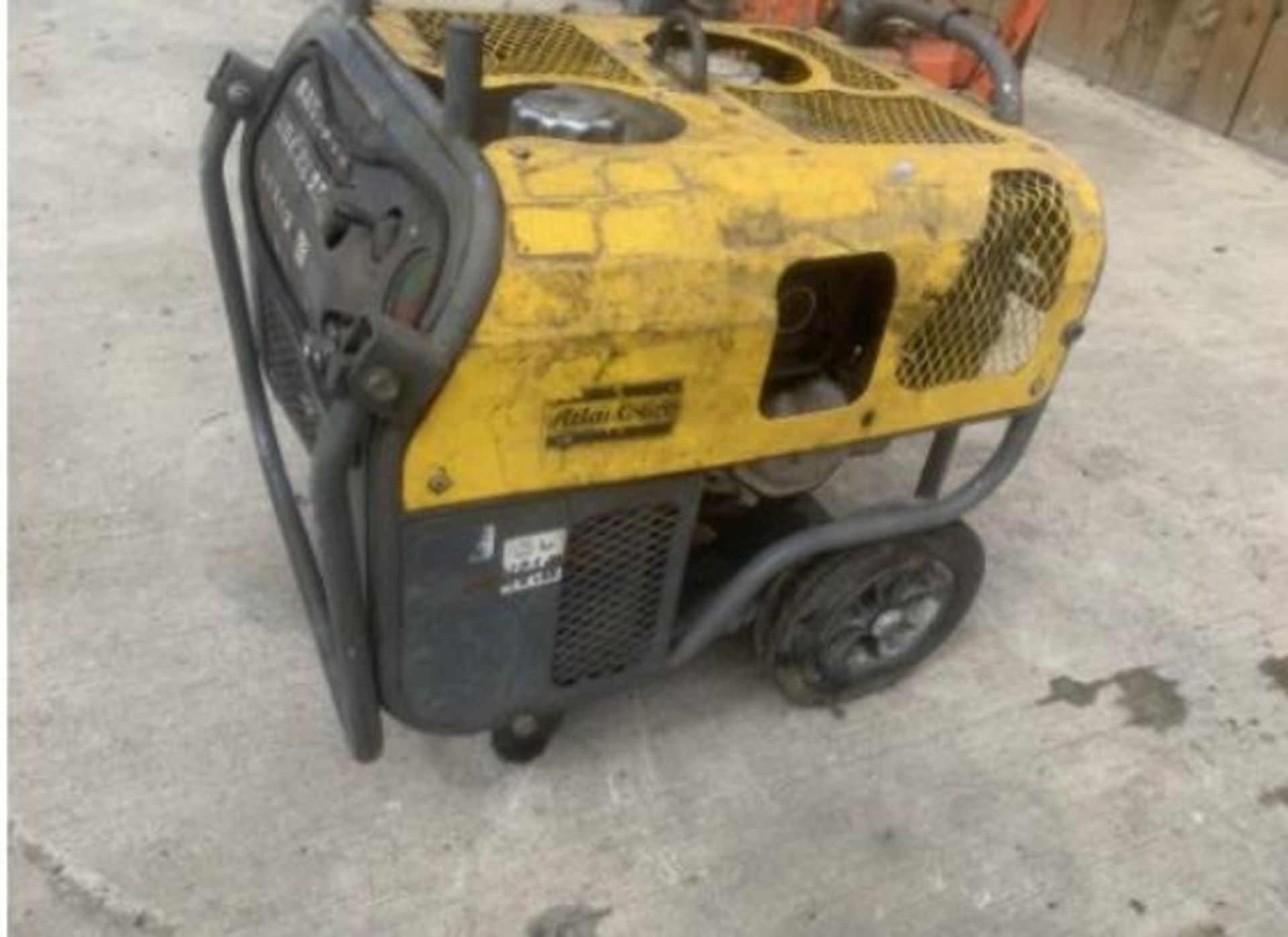 ATLAS COPCO HYDRAULIC PACK HONDA PETROL ENGINE LOCATION: NORTH YORKSHIRE - Bild 2 aus 4