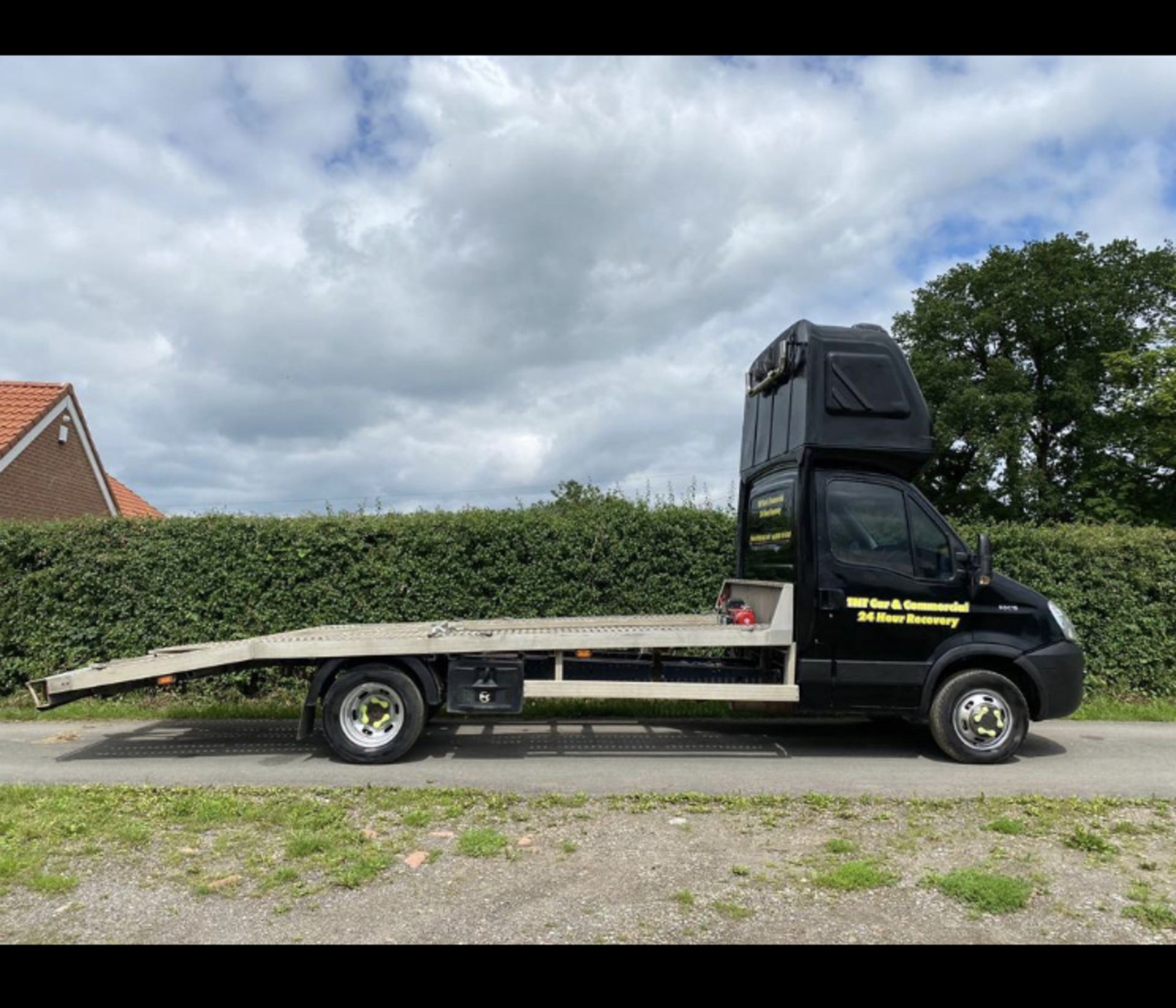 IVECO DAILY 50C15 5.2 TON RECOVERY TRUCK YEAR 2011 LOCATION: NORTH YORKSHIRE