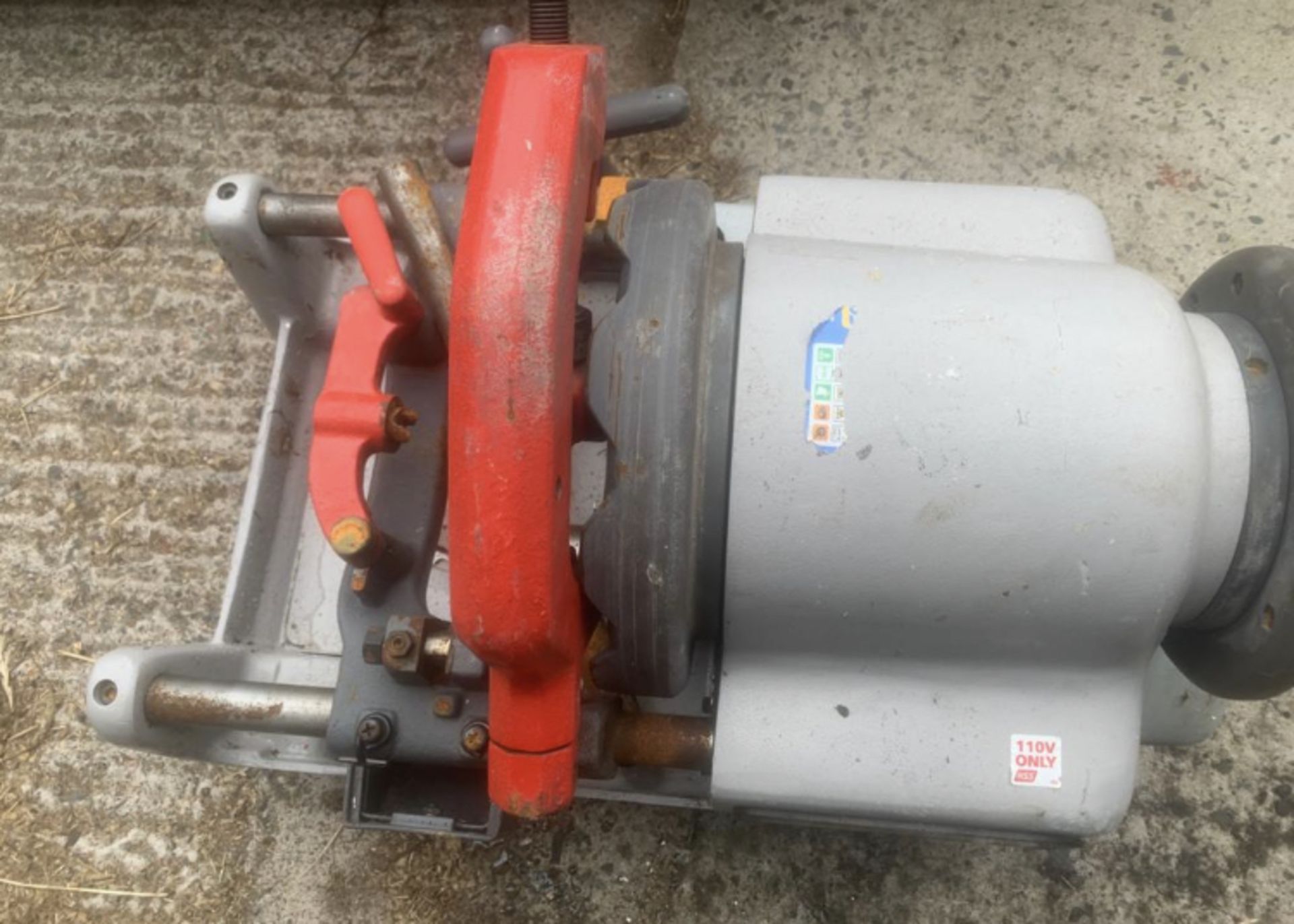 ROTHENBERGER PIPE THREADER 110V. LOCATION: NORTHERN IRELAND - Image 3 of 3