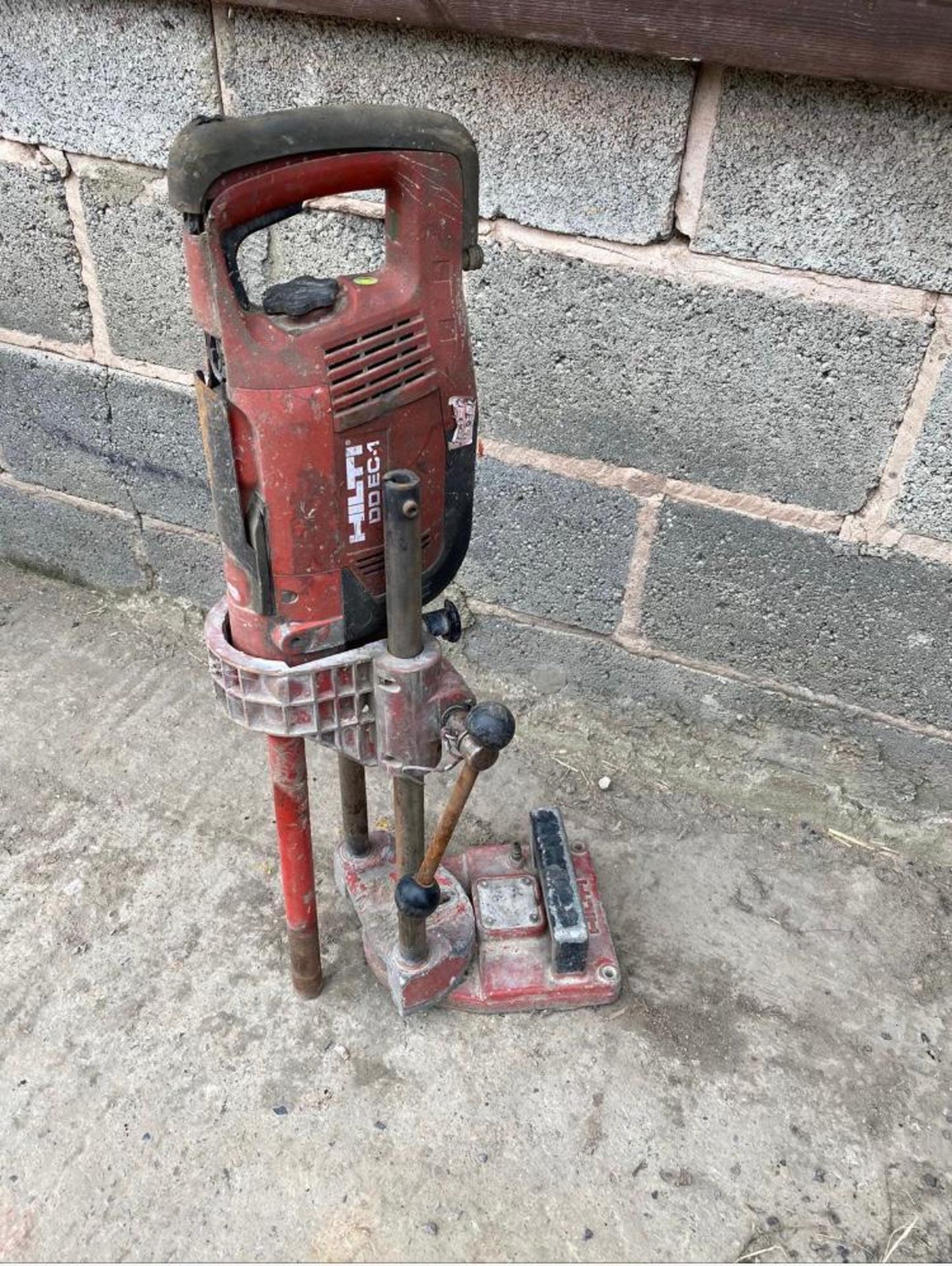 HILTI DDEC-1 110V DIAMOND CORE DRILL. LOCATION: NORTH YORKSHIRE - Bild 2 aus 2