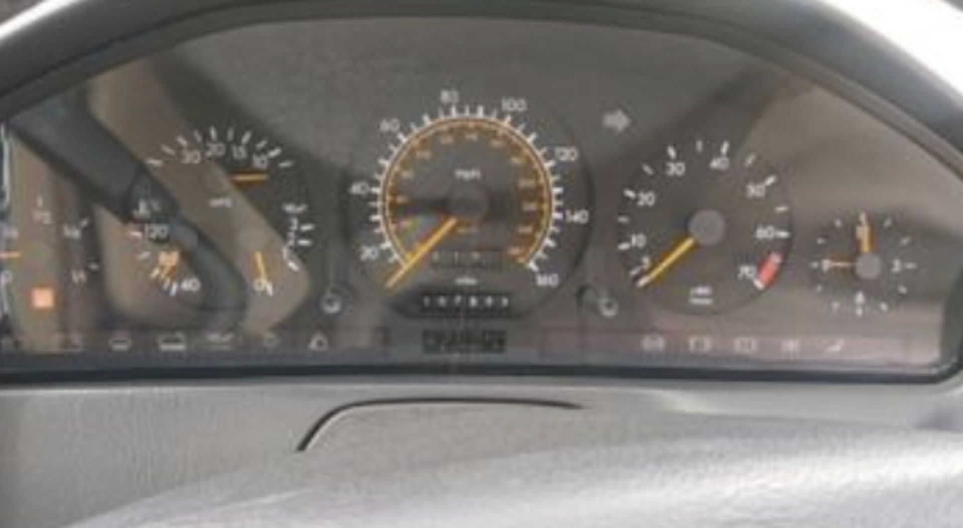 1993 MERCEDES SL 280 AUTOMATIC. LOCATION NORTH YORKSHIRE - Image 6 of 6