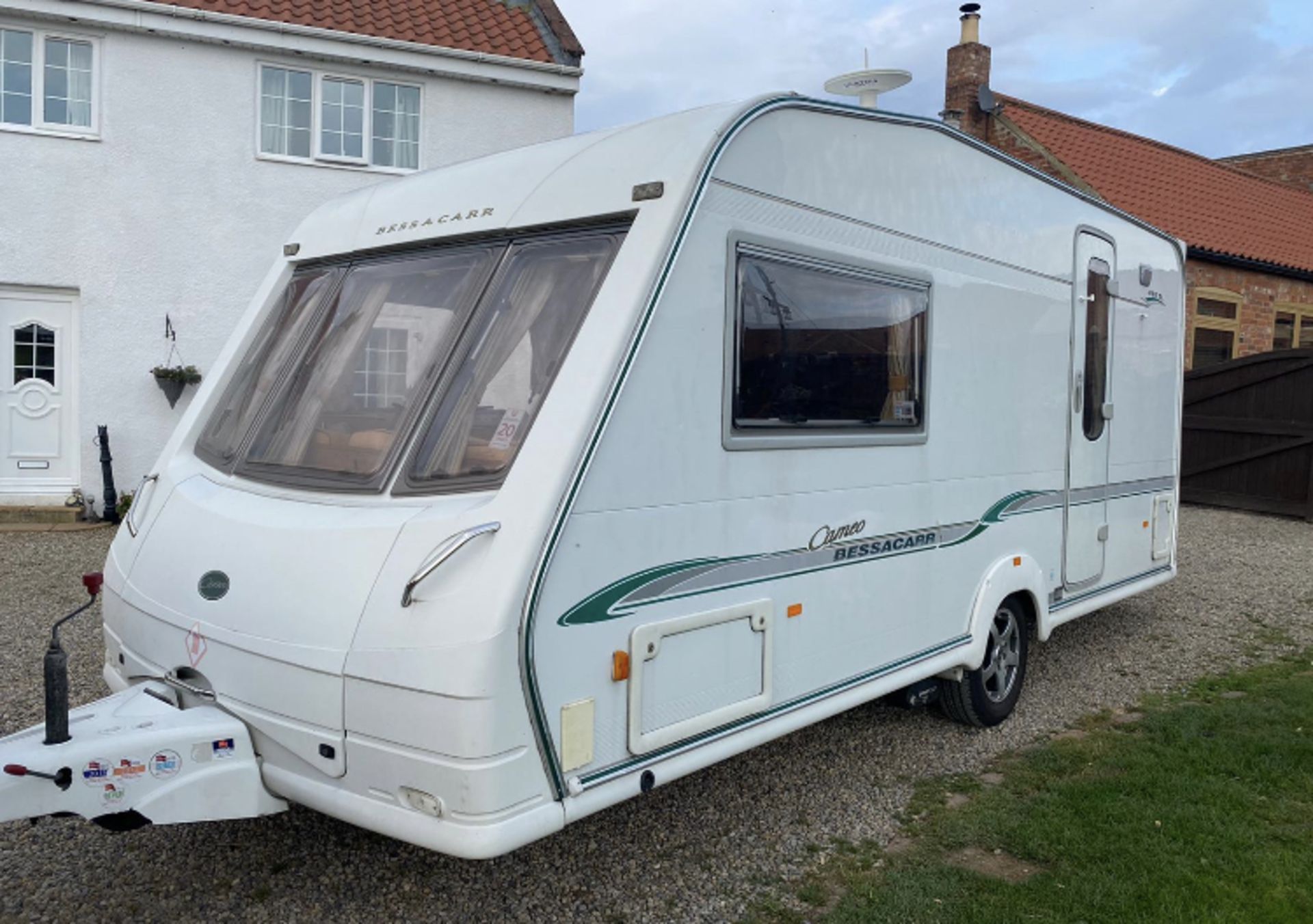 BESSACARR CAMEO 495SL CARAVAN. LOCATION: NORTH YORKSHIRE - Image 2 of 9