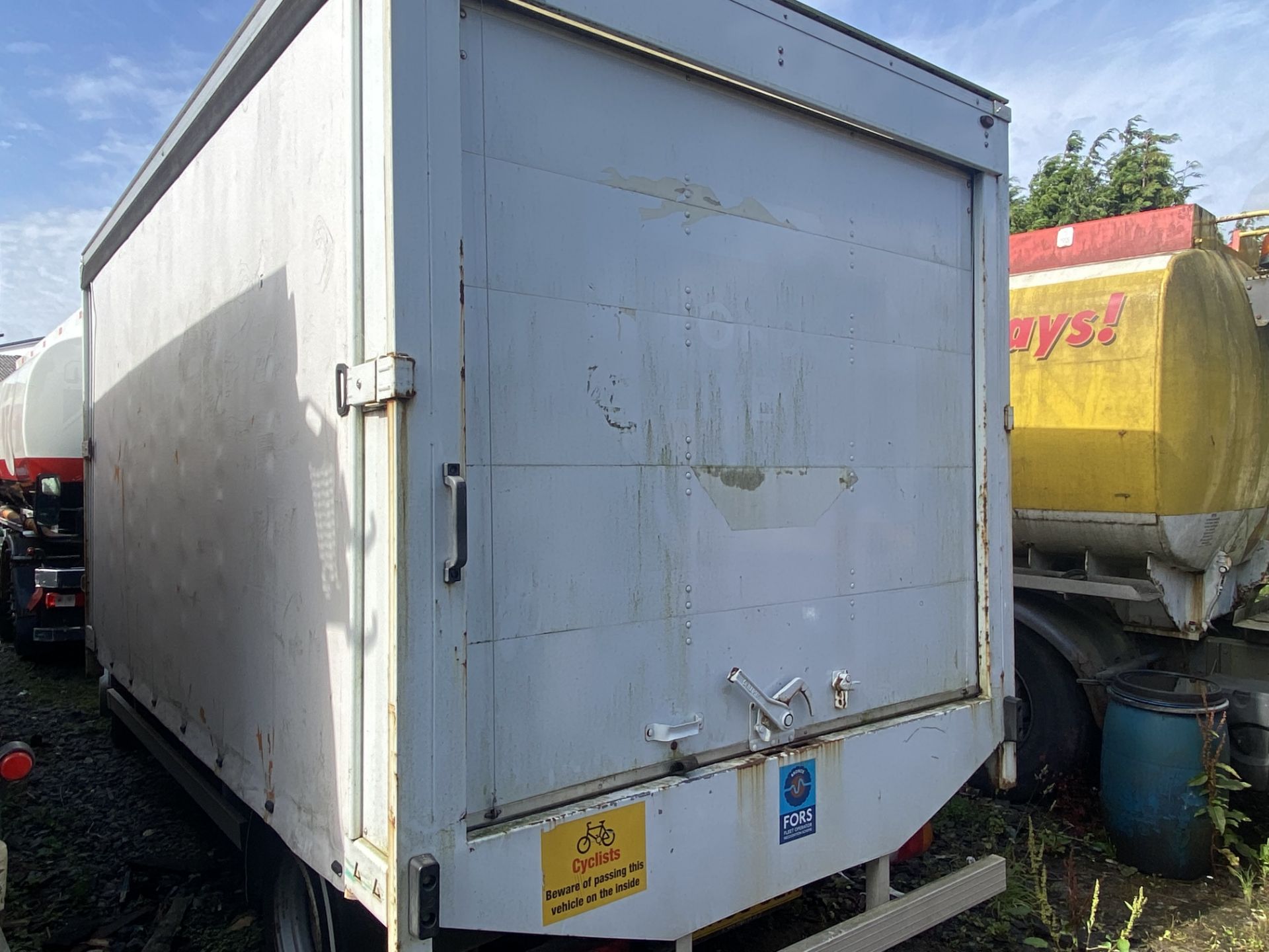 2013 Mitsubishi Fuso Canter 7C15 38 Curtain Sider 59,426 miles - Image 3 of 11