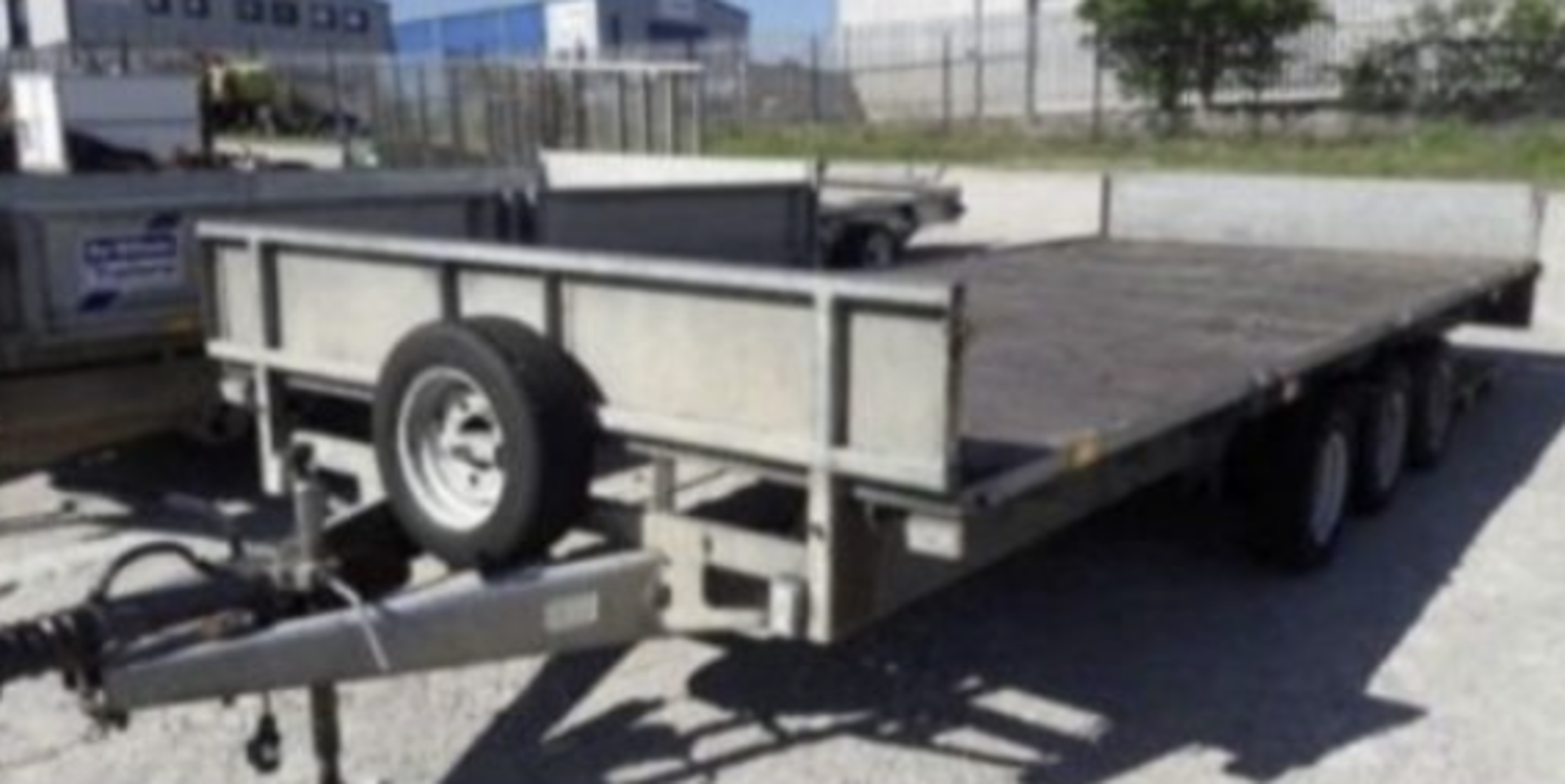 IFOR WILLIAMS LM187G TRI AXLE FLATBED TRAILER.LOCATION NORTHERN IRELAND. - Image 2 of 4