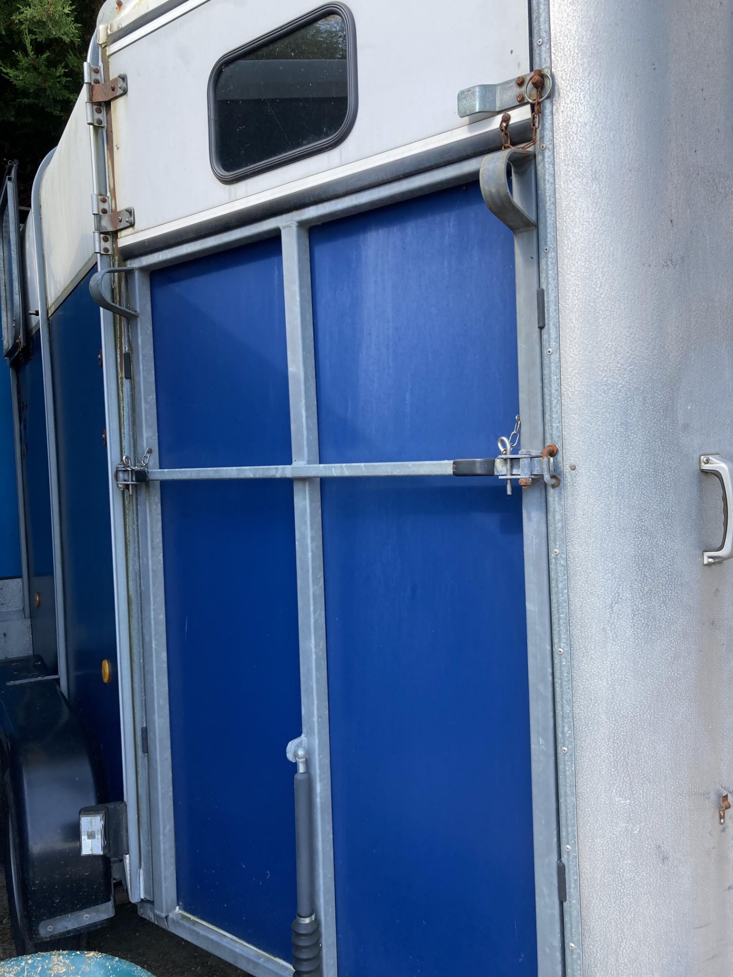 IFOR WILLIAMS SINGLE HORSE BOX.LOCATION NORTHERN IRELAND. - Image 3 of 4