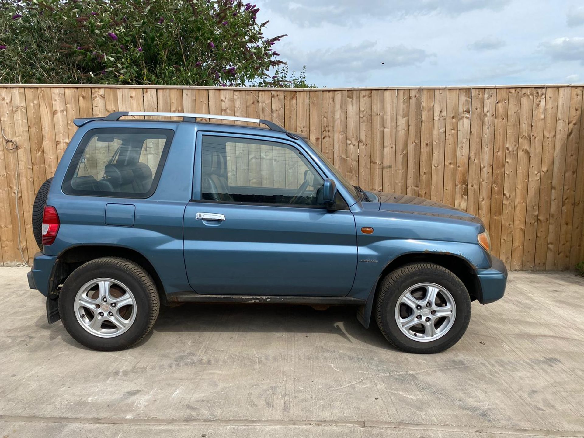 MITSUBISHI SHOGUN PININI ELEGANCE. YEAR 2006.  LOCATION NORTH YORKSHIRE..