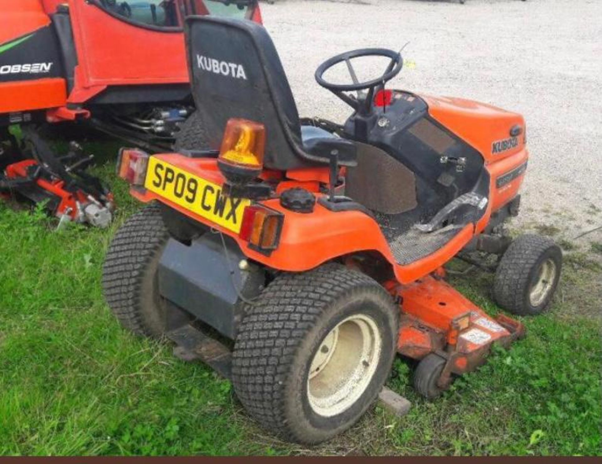 KUBOTO G2160 DIESEL RIE ON MOWER. LOCATION: NORTHERN IRELAND