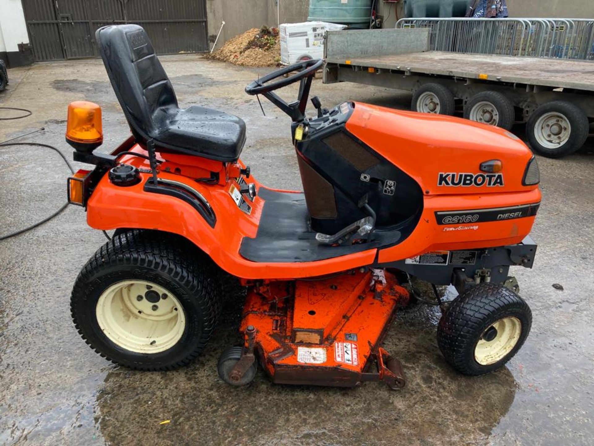 KUBOTA G2160 DIESEL RIDE ON MOWER ROAD REGISTERED.LOCATION NORTHERN IRELAND.