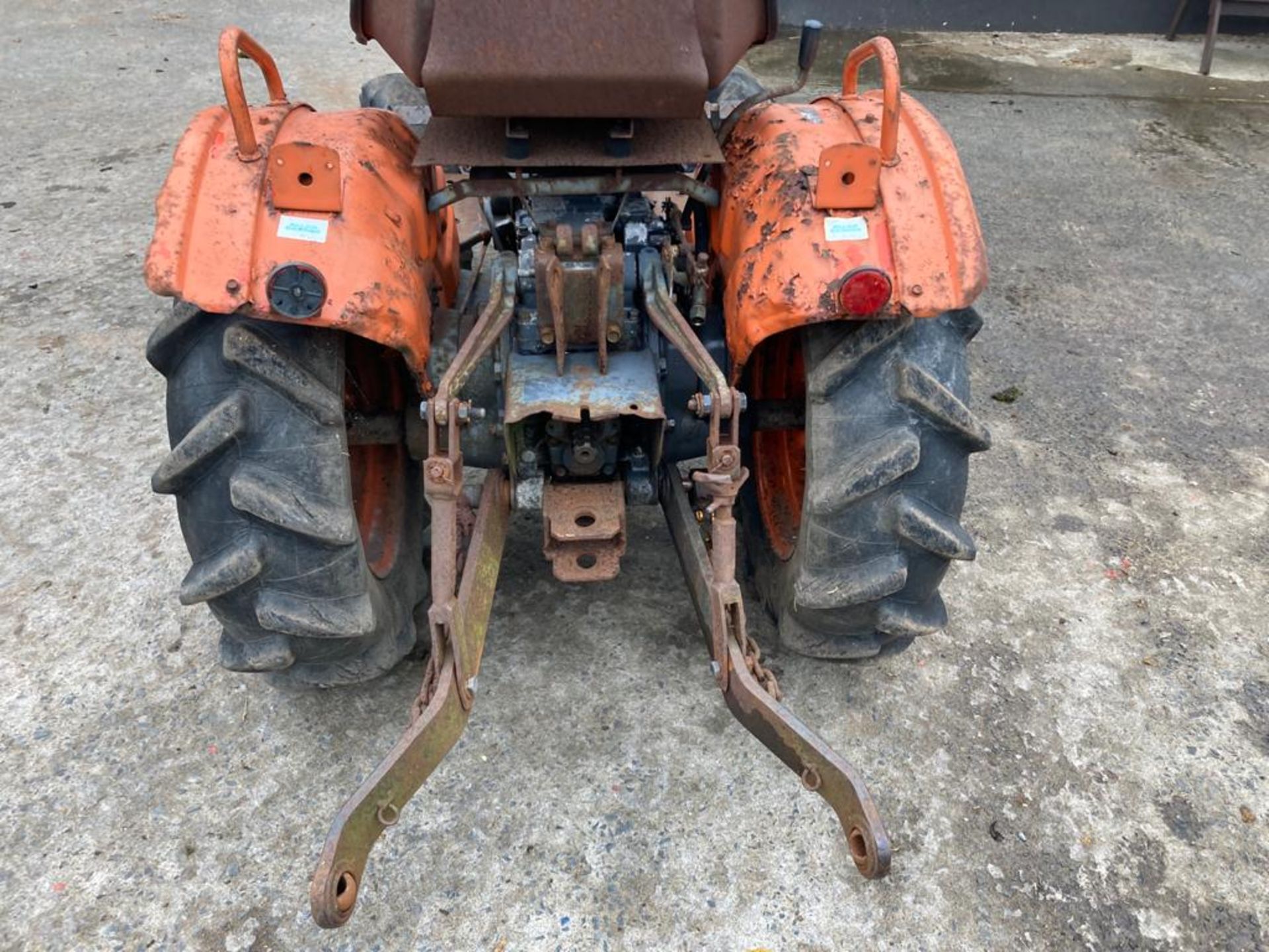 KUBOTA 4X4 B7100 DT COMPACT TRACTOR.DIESEL.LOCATION NORTHERN IRELAND. - Image 4 of 4