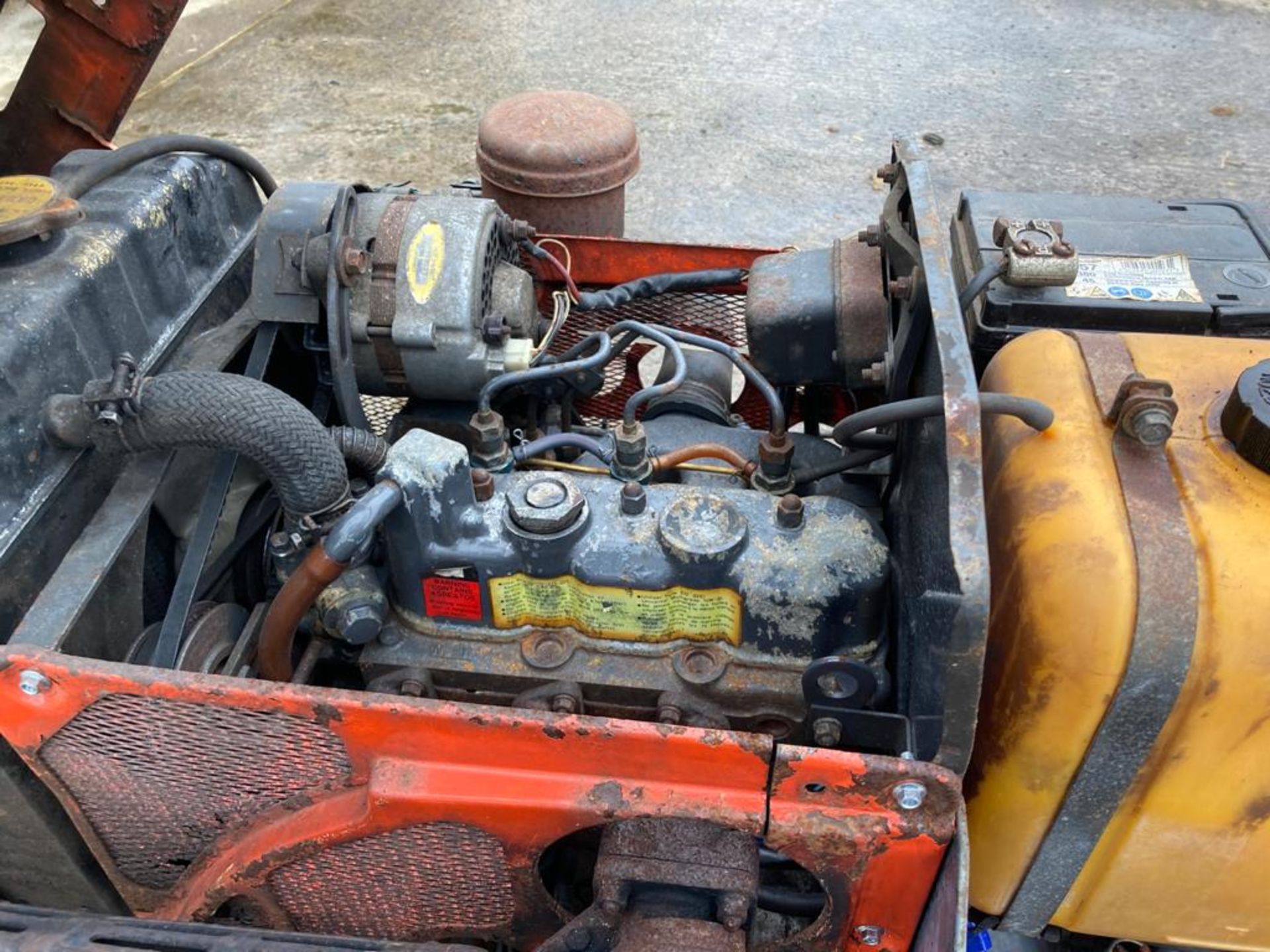 KUBOTA 4X4 B7100 DT COMPACT TRACTOR.DIESEL.LOCATION NORTHERN IRELAND. - Image 2 of 4