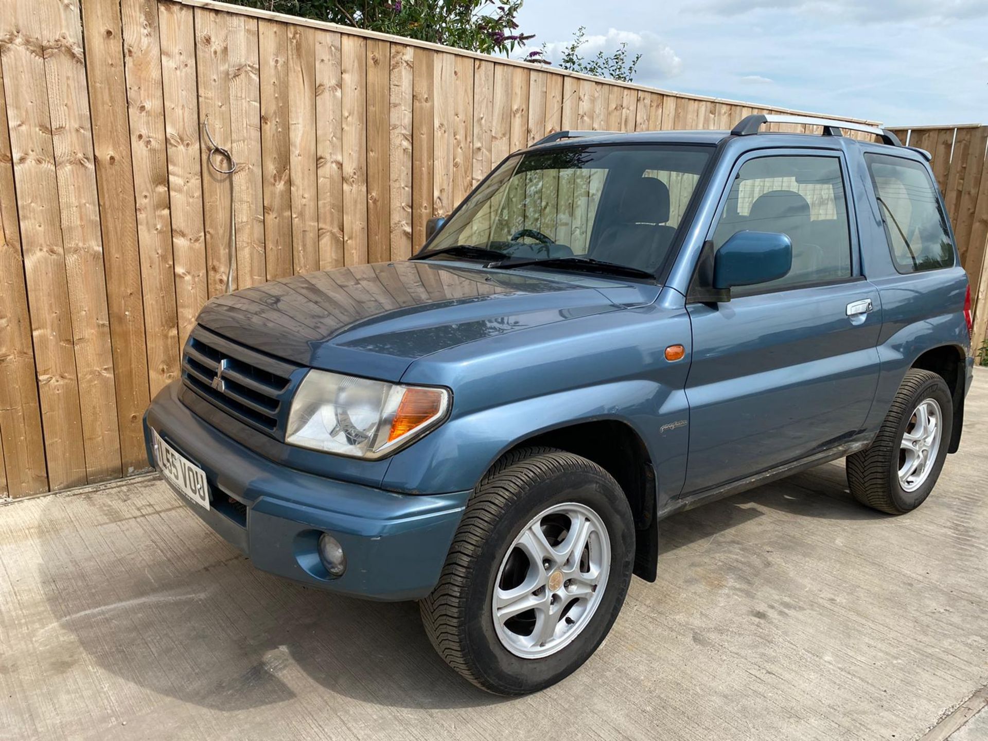 MITSUBISHI SHOGUN PINN ELEGANCE.2006.LOCATION NORTH YORKSHIRE.