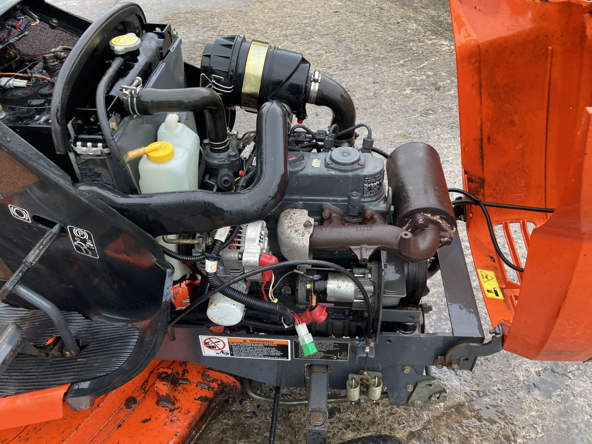 KUBOTA G2160 DIESEL RIDE ON MOWER ROAD REGISTERED.LOCATION NORTHERN IRELAND. - Image 8 of 8