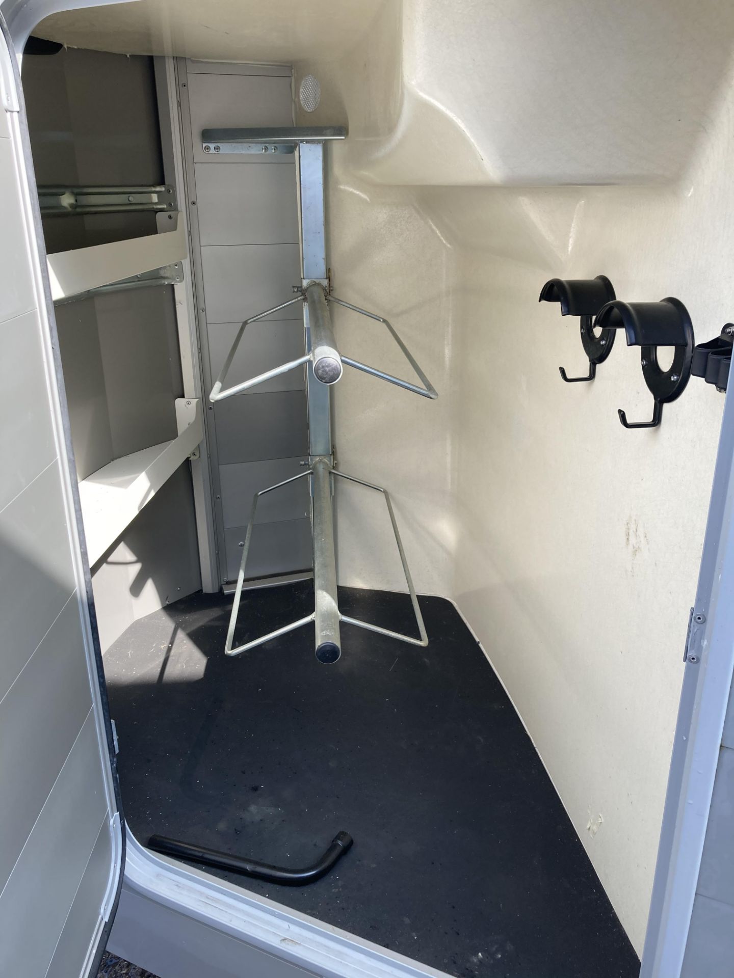 IFOR WILLIAMS HBX 506 DOUBLE NEW HORSEBOX.LOCATION NORTHERN IRELAND. - Image 7 of 9