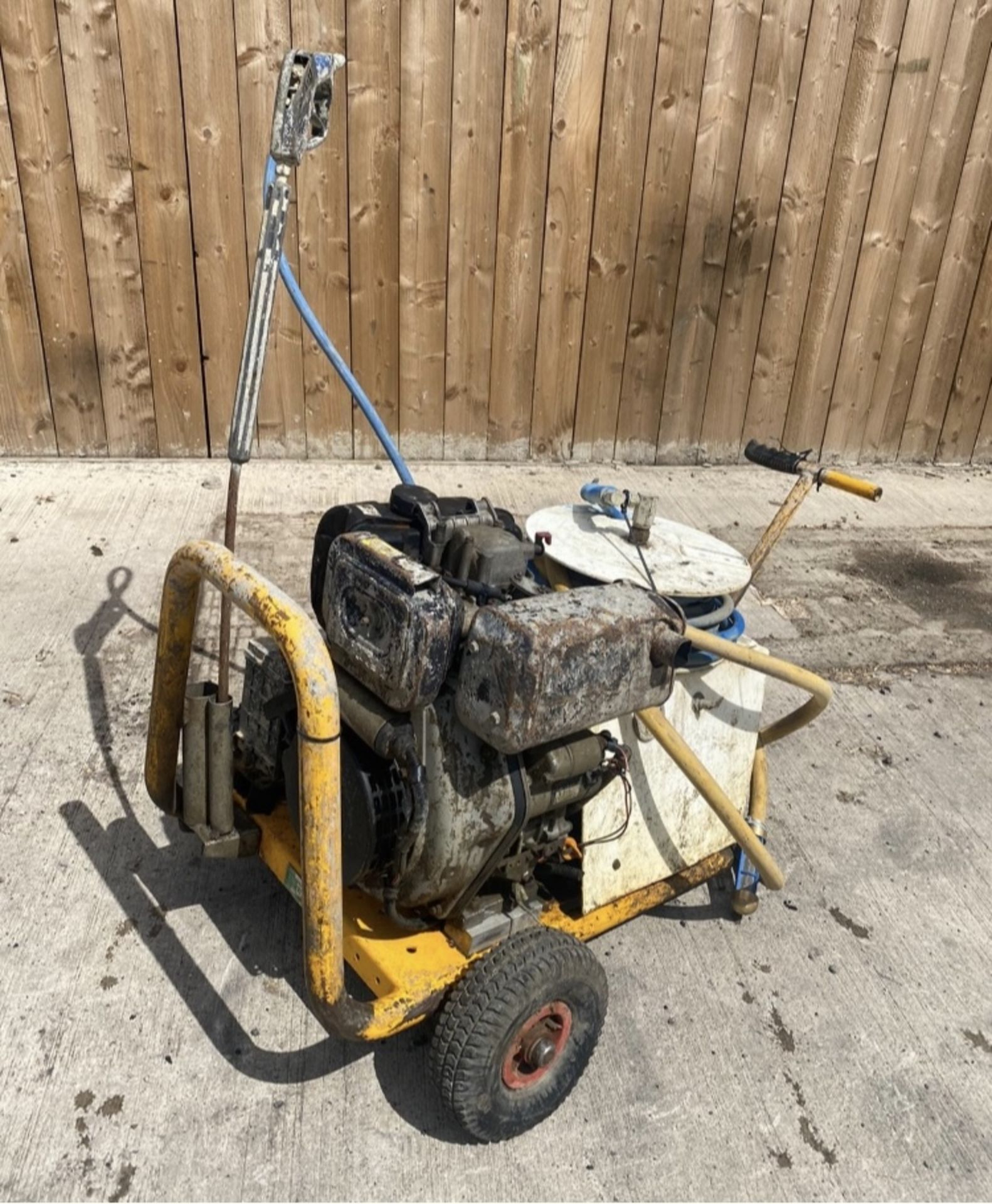 YANMAR DIESEL PRESSURE WASHER.LOCATION NORTH YORKSHIRE. - Image 3 of 3