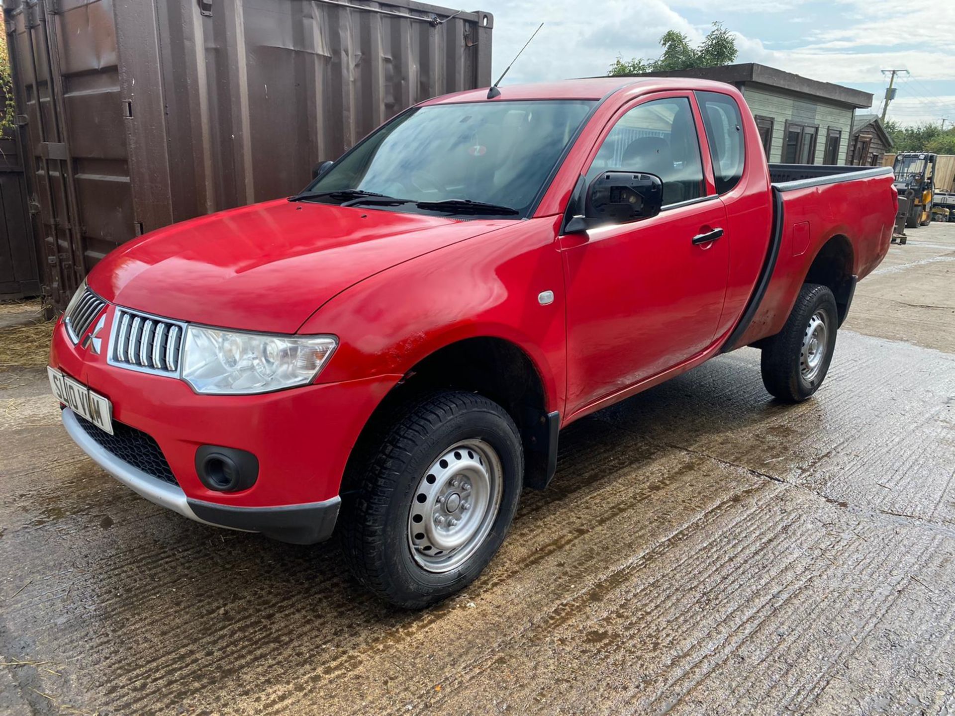 UNRESERVED 2010 MITSUBISHI L 200 4 WORK CLUB CAB4X4 PICK UP.LOCATION NORTH YORKSHIRE.