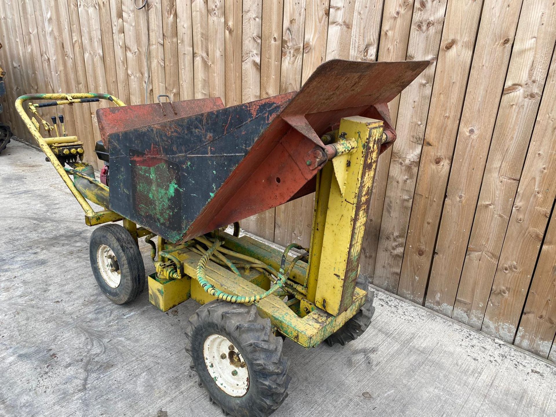 HONDA HI TIP PEDESTRIAN PETROL DUMPER.LOCATION NORTH YORKSHIRE. - Image 2 of 6