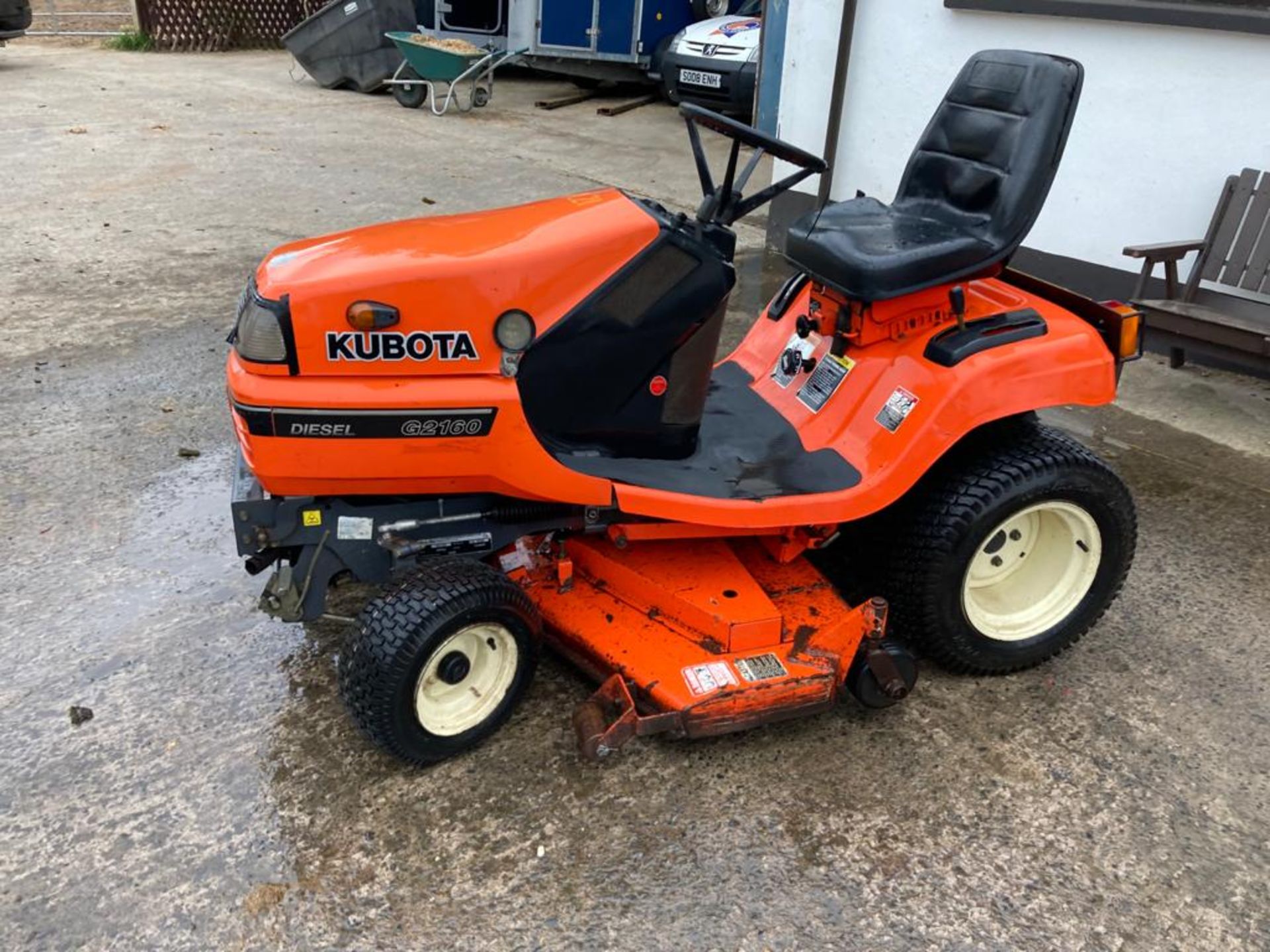 KUBOTA G2160 DIESEL RIDE ON MOWER.LOCATION NORTHERN IRELAND. - Image 5 of 6