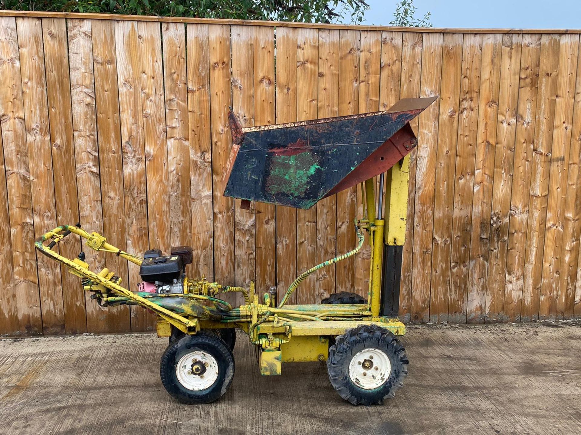 HONDA HI TIP PEDESTRIAN PETROL DUMPER.LOCATION NORTH YORKSHIRE.