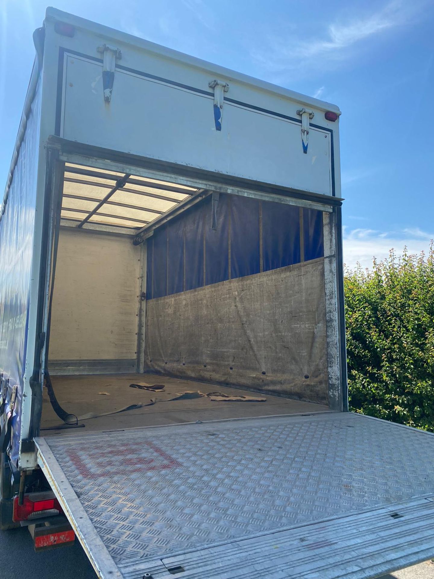 2014 IVECO 70C 17 CURTAINSIDER WITH TAIL LIFT.LOCATION NORTH YORKSHIRE. - Image 8 of 8