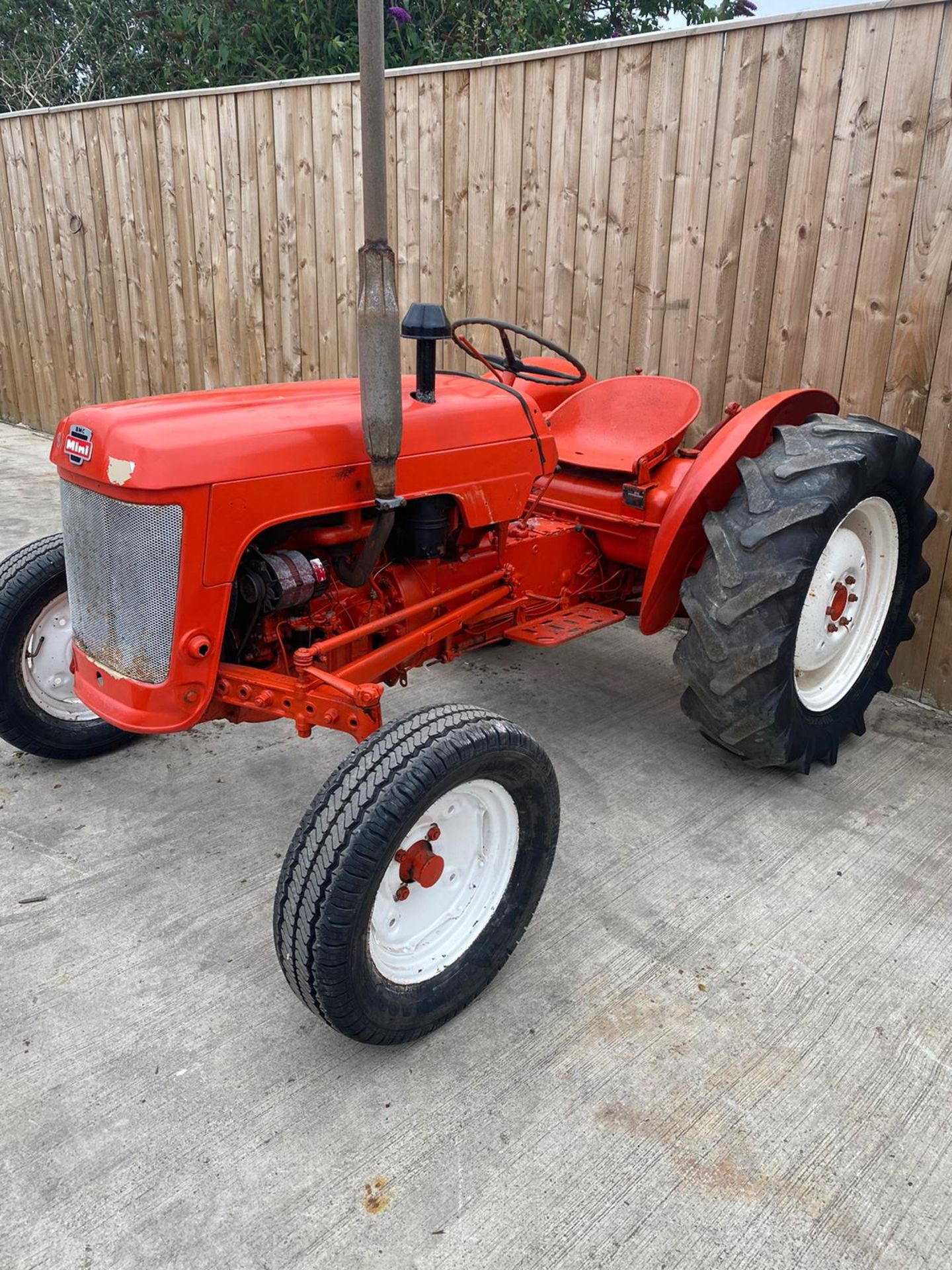 BMC9/16 MINI VINTAGE DIESEL TRACTOR.LOCATION NORTH YORKSHIRE.