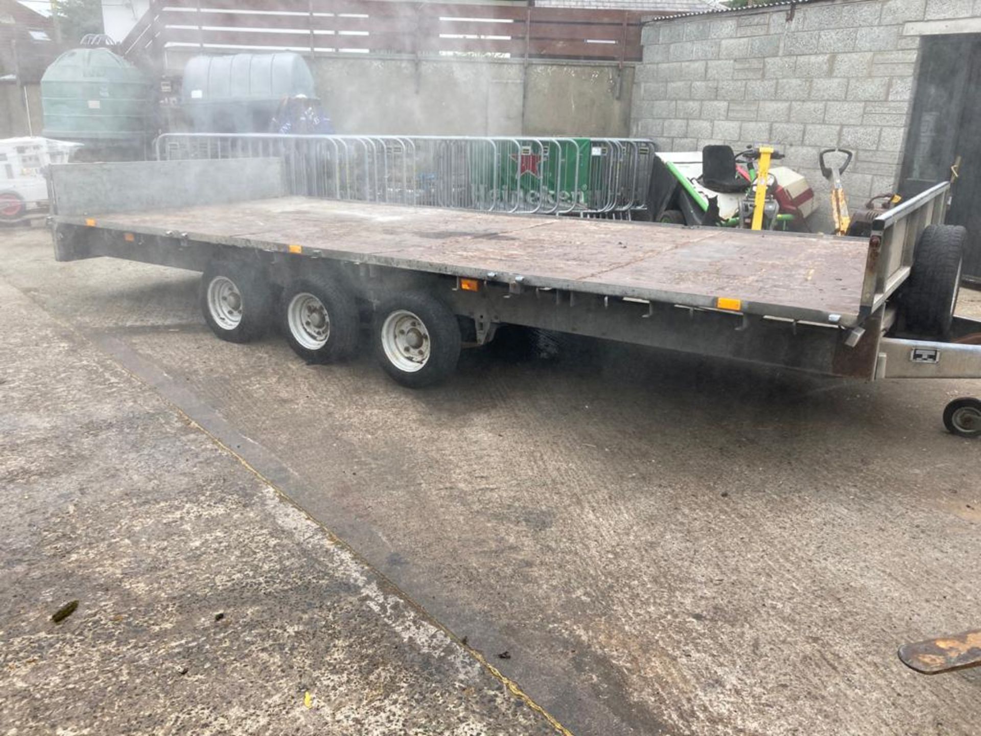 IFOR WILLIAMS 18 FEET TRI AXLE PLANT TRAILER.LOCATION NORTHERN IRELAND. - Image 5 of 5