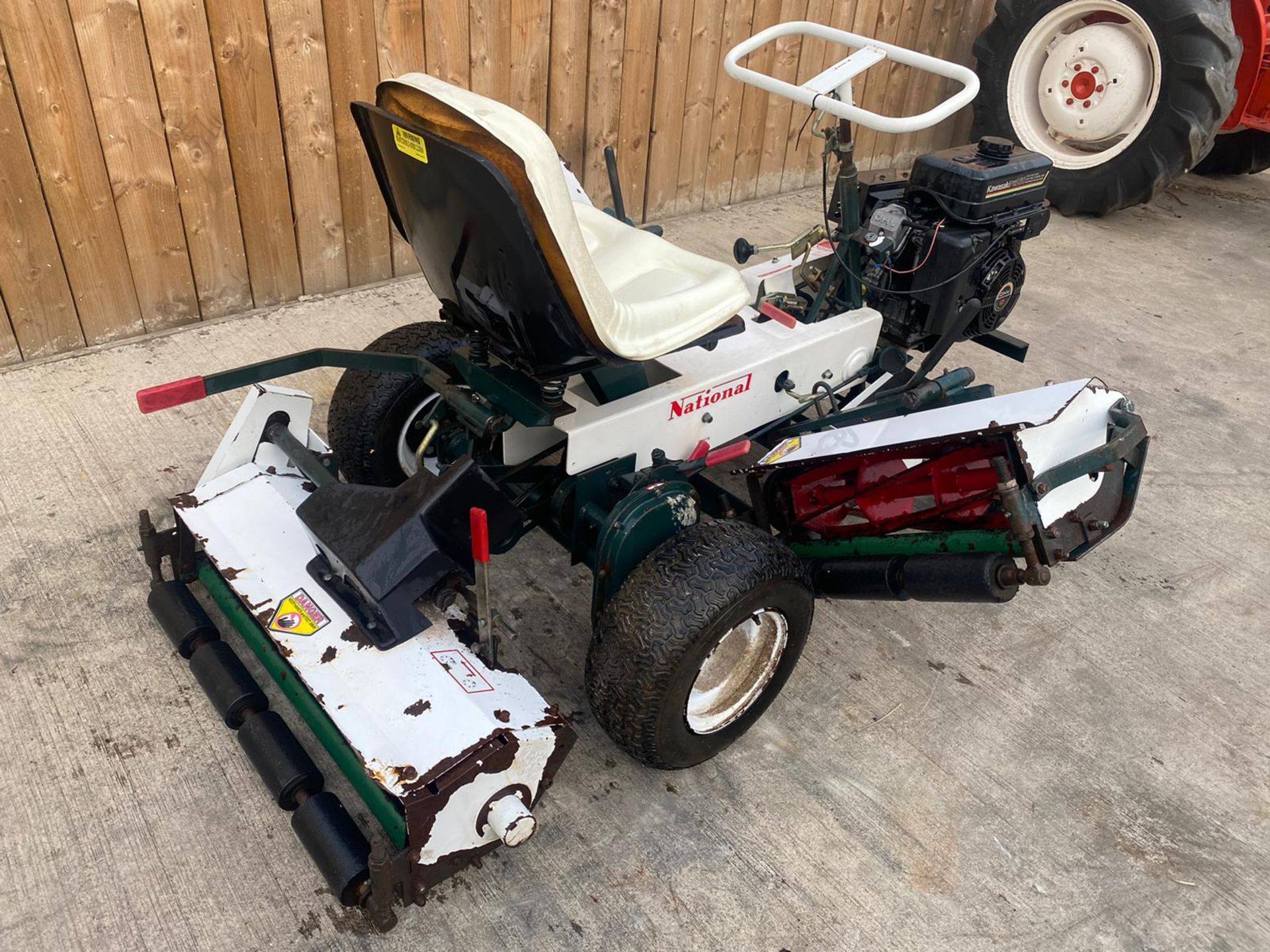 NATIONAL GANG MOWER .LOCATION NORTH YORKSHIRE.