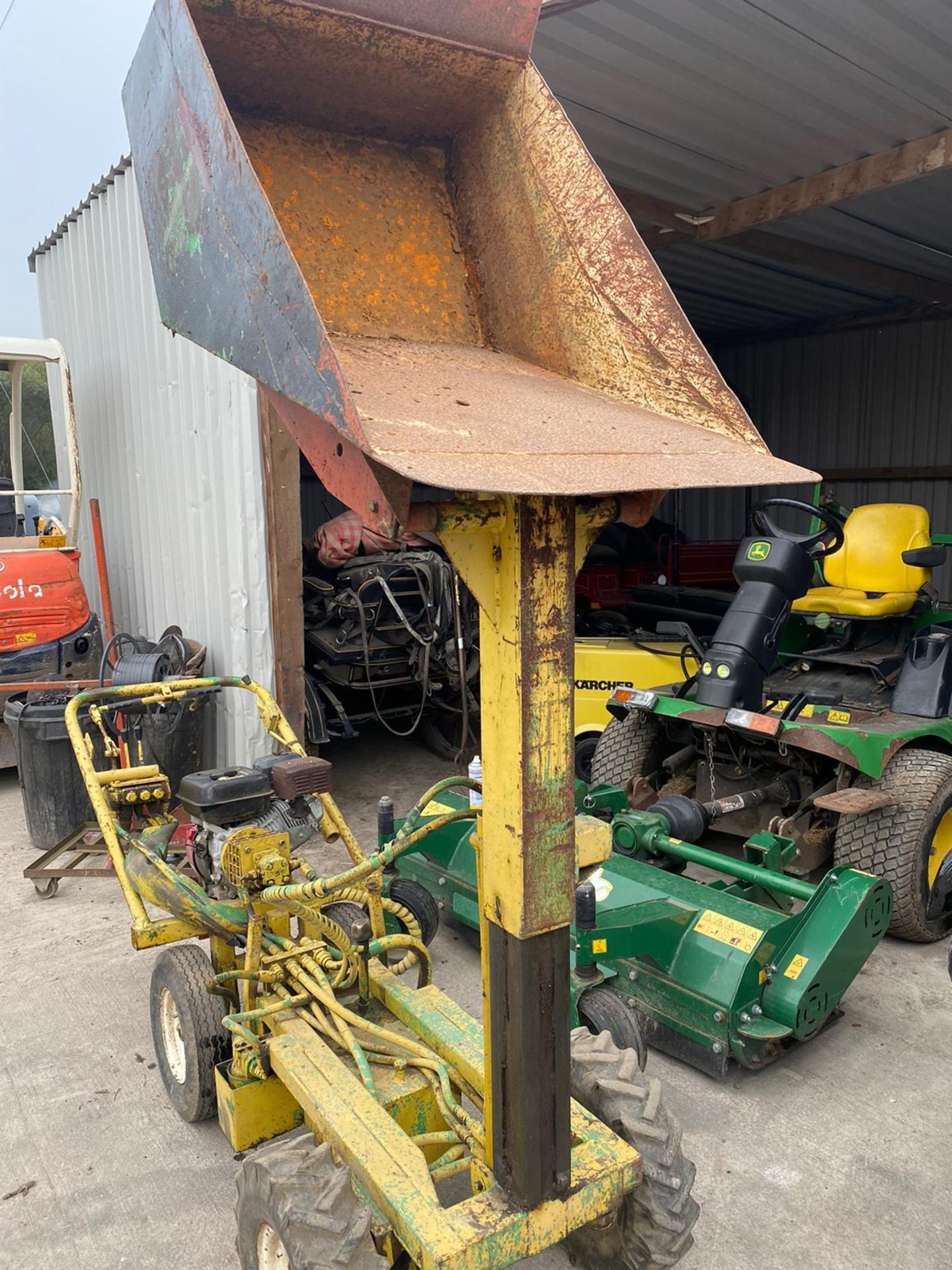 HONDA HI TIP PEDESTRIAN PETROL DUMPER.LOCATION NORTH YORKSHIRE. - Image 4 of 6