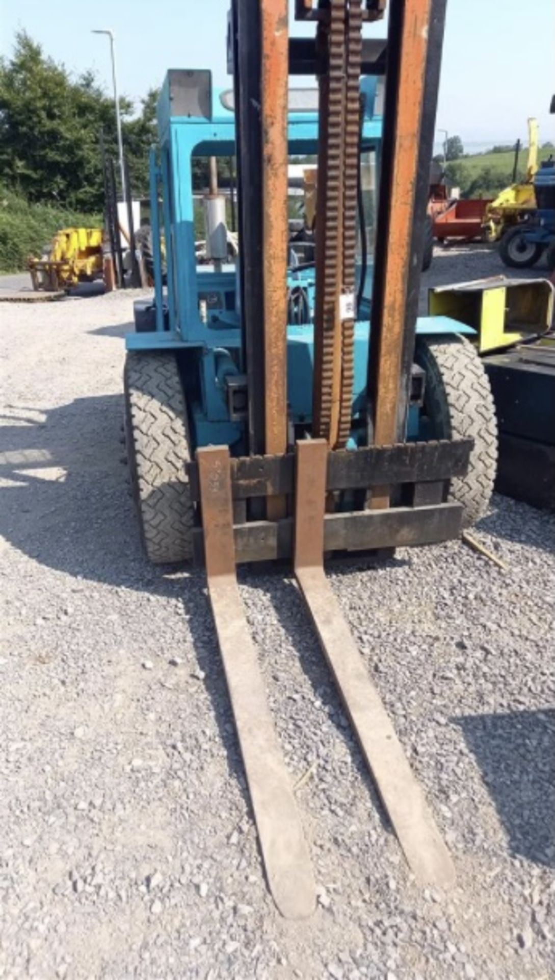 FINLAY 4 TONNE DIESEL FORKLIFT.LOCATION NORTHERN IRELAND. - Image 11 of 11