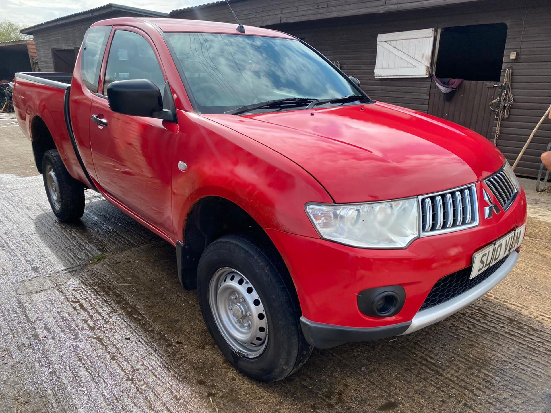 2010 MITSUBISHI L200 4 WORK CLUB CAB 4X4 PICK UP.LOCATION NORTH YORKSHIRE. - Image 2 of 6