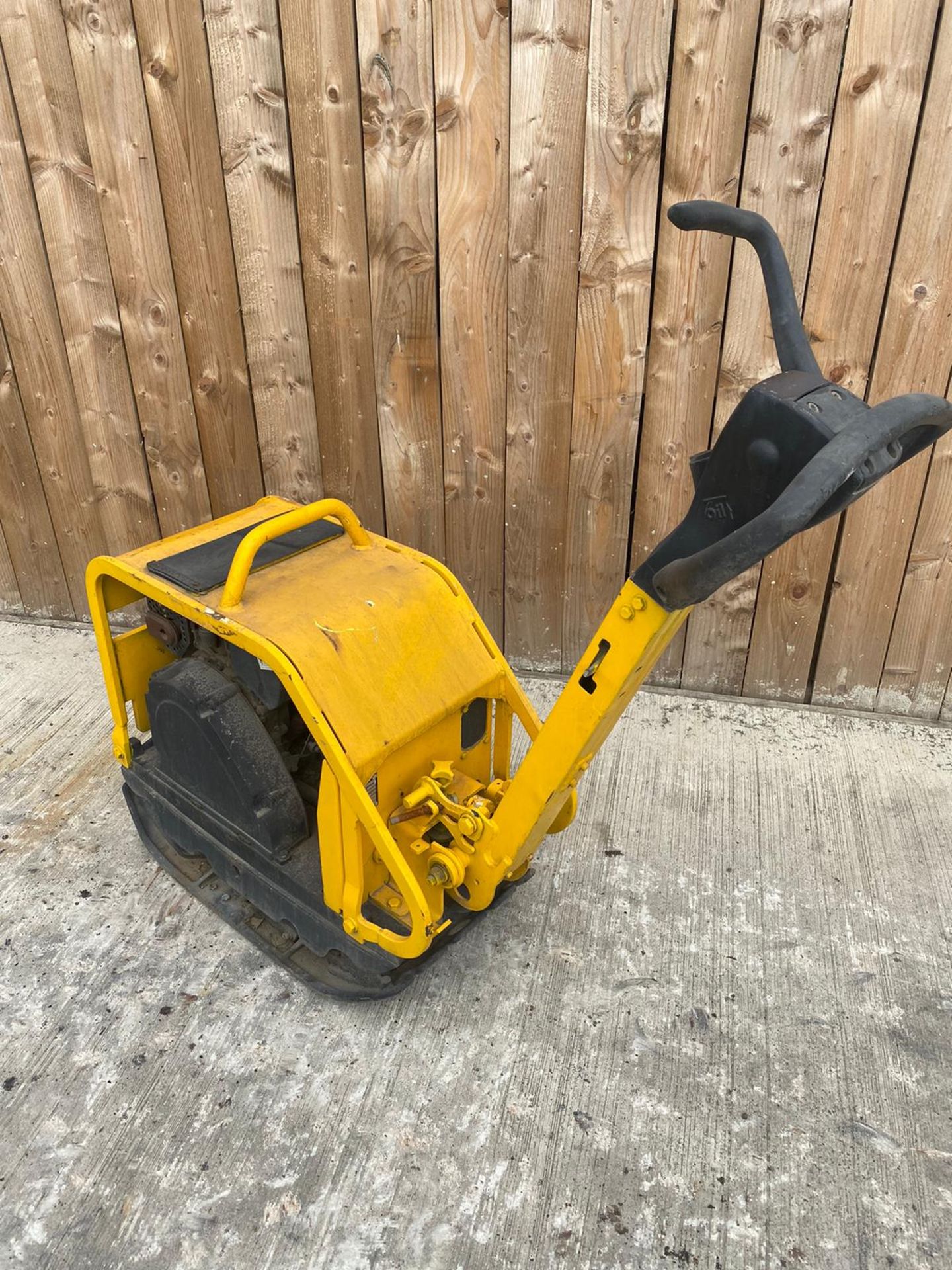 BOMAG BPR 35/42D FORWARD AND REVERSE DIESEL WACKER PLATE.LOCATION NORTH YORKSHIRE. - Image 5 of 5