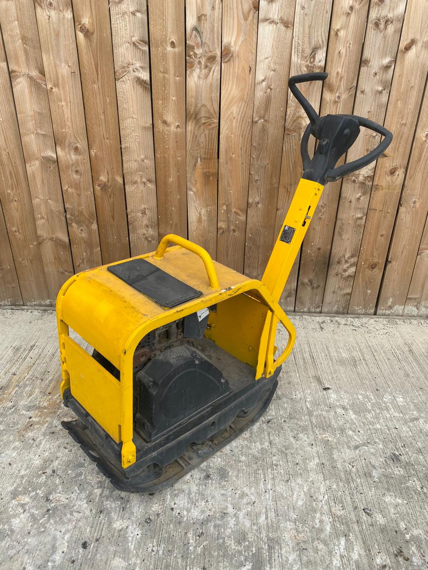 BOMAG BPR 35/42D FORWARD AND REVERSE DIESEL WACKER PLATE.LOCATION NORTH YORKSHIRE. - Image 3 of 5