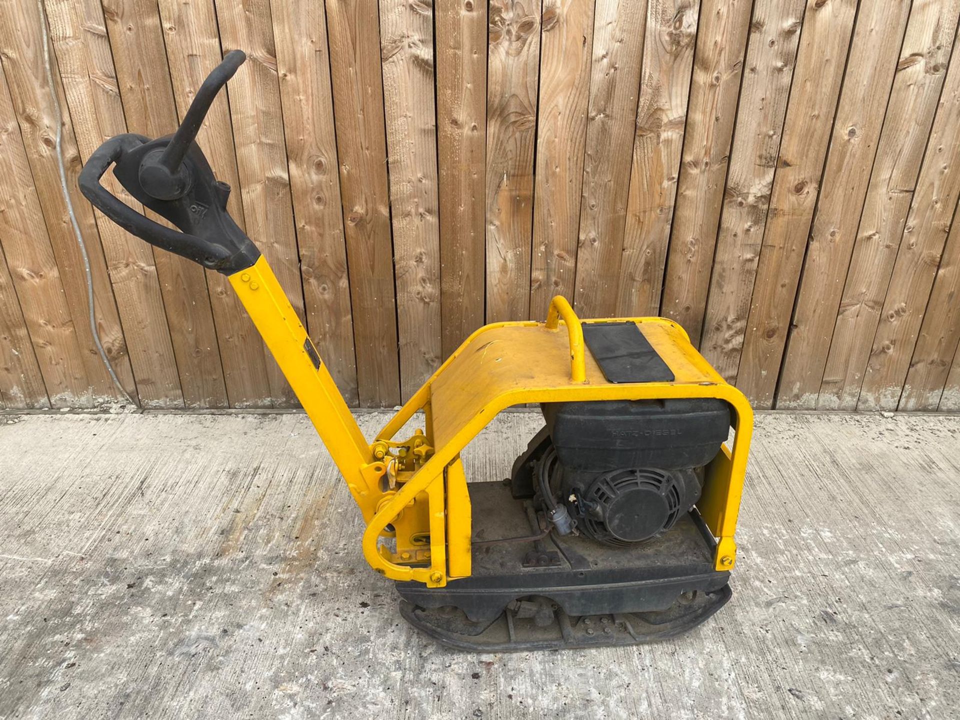 BOMAG BPR 35/42D FORWARD AND REVERSE DIESEL WACKER PLATE.LOCATION NORTH YORKSHIRE. - Image 2 of 5