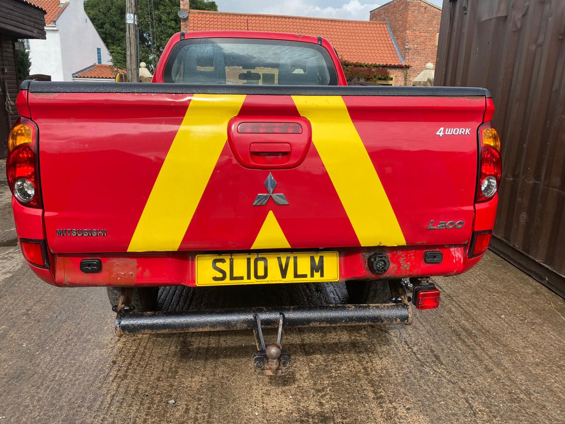 2010 MITSUBISHI L200 4 WORK CLUB CAB 4X4 PICK UP.LOCATION NORTH YORKSHIRE. - Image 3 of 6