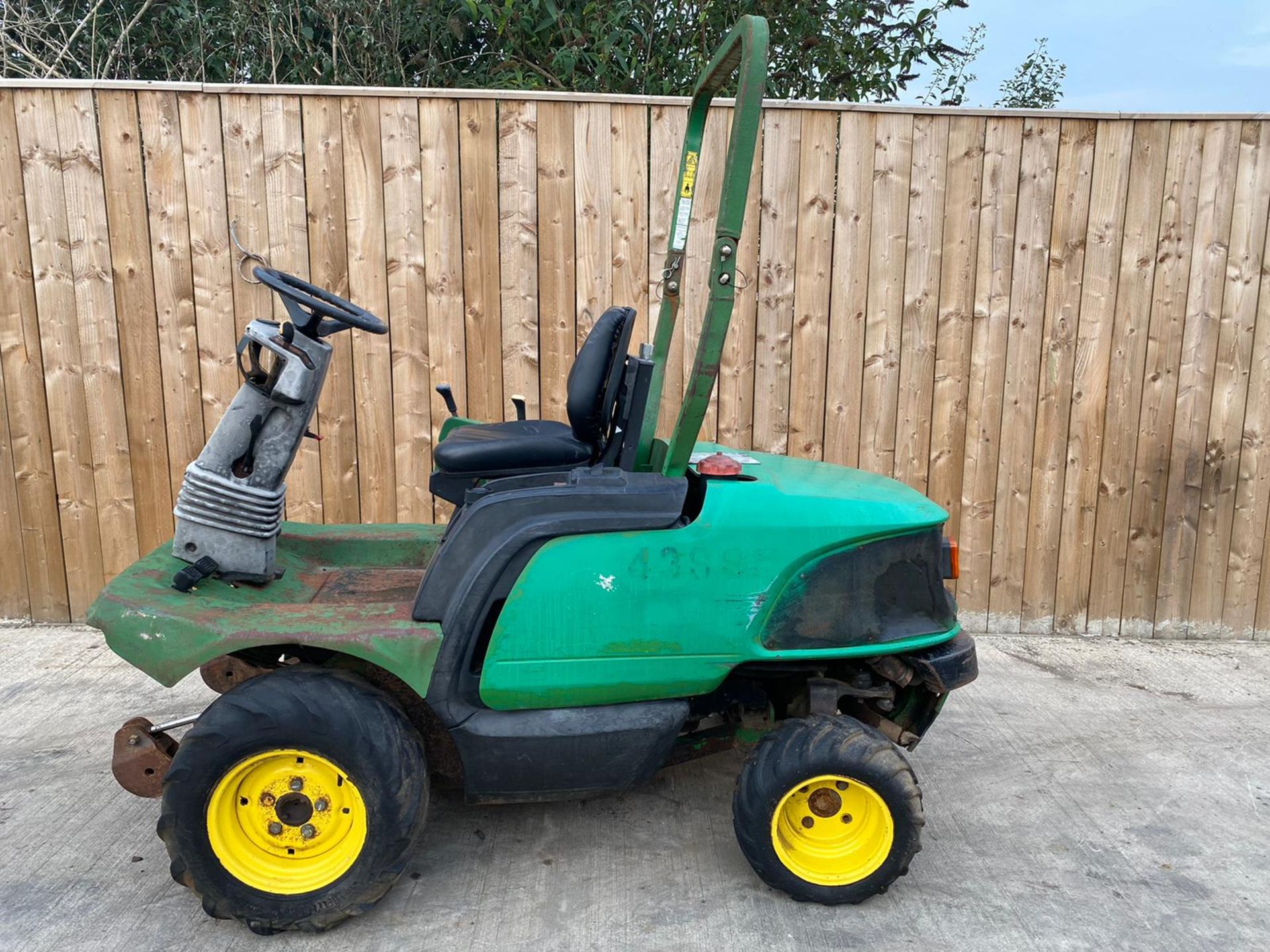 JOHN DEERE 1445 4WD TRACTOR MOWER.LOCATION NORTH YORKSHIRE. - Image 2 of 3