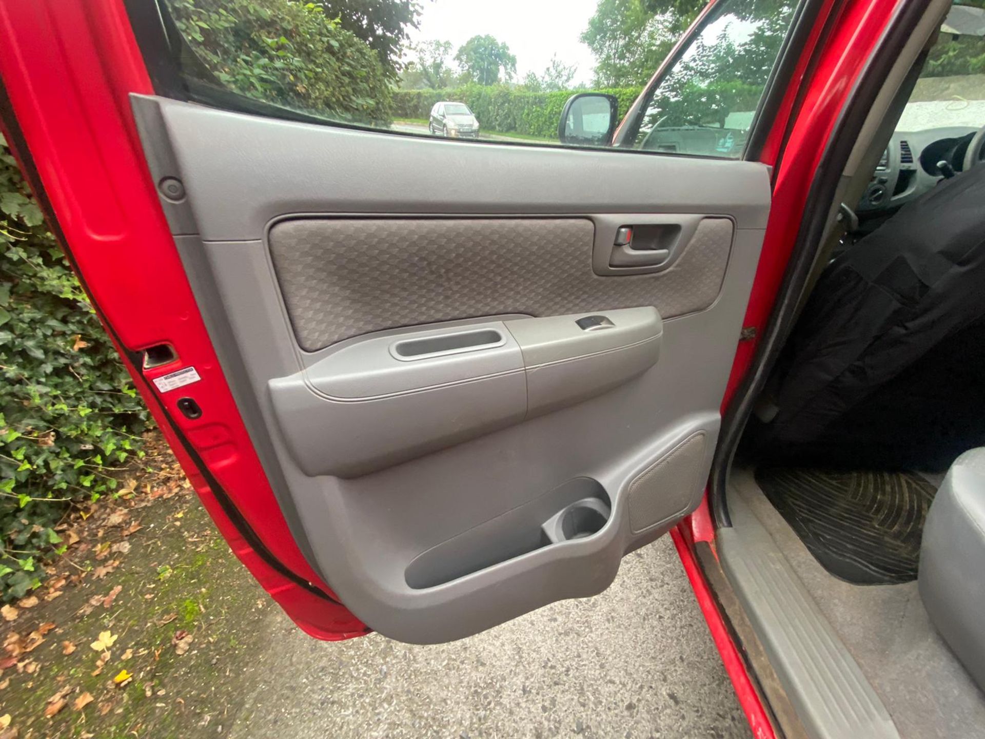 2010 TOYOTA HILUX JEEP .LOCATION NORTHERN IRELAND. - Image 5 of 11