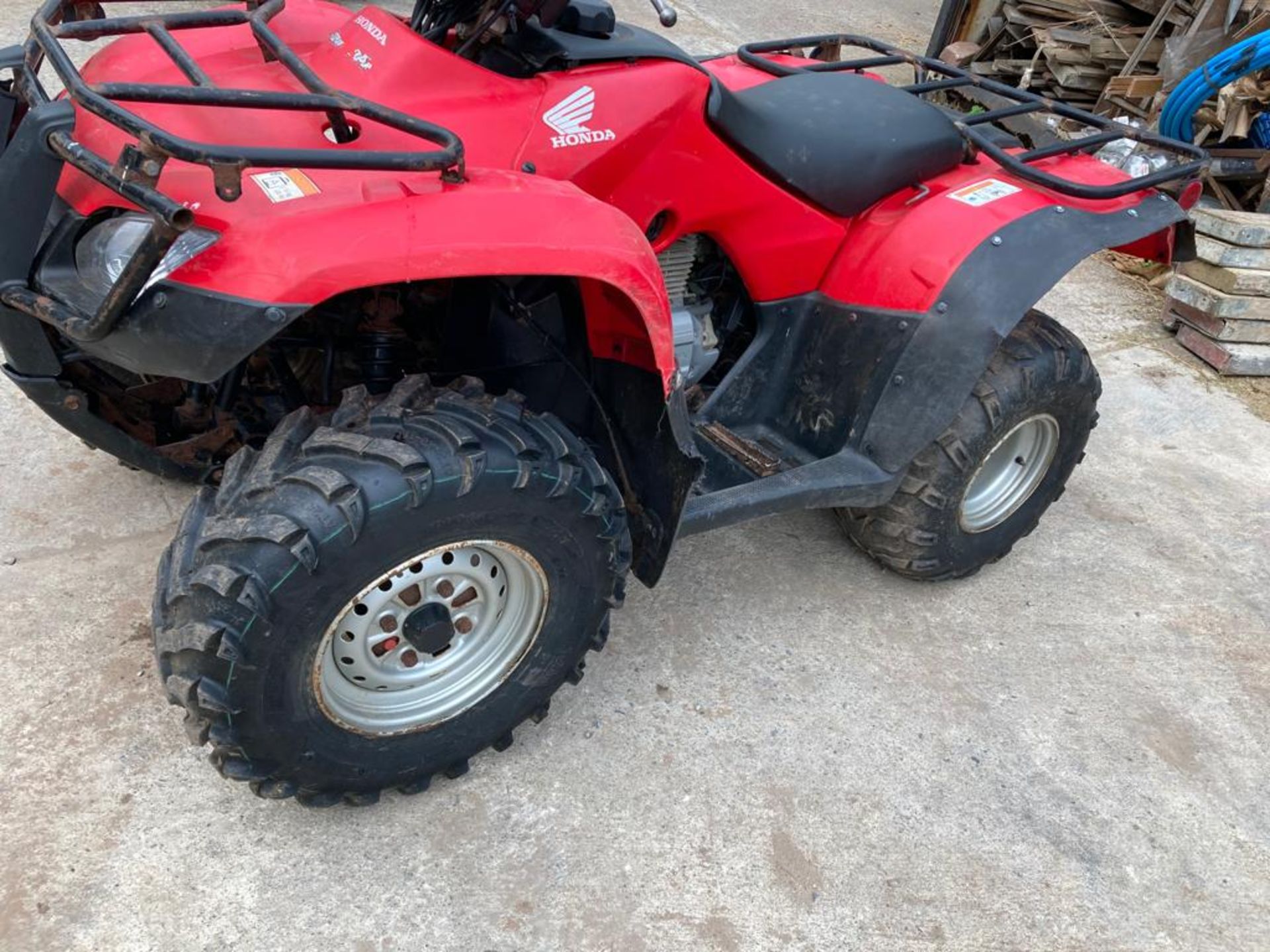 HONDA 250 PETROL FARM QUAD.LOCATION NORTHERN IRELAND. - Image 2 of 4