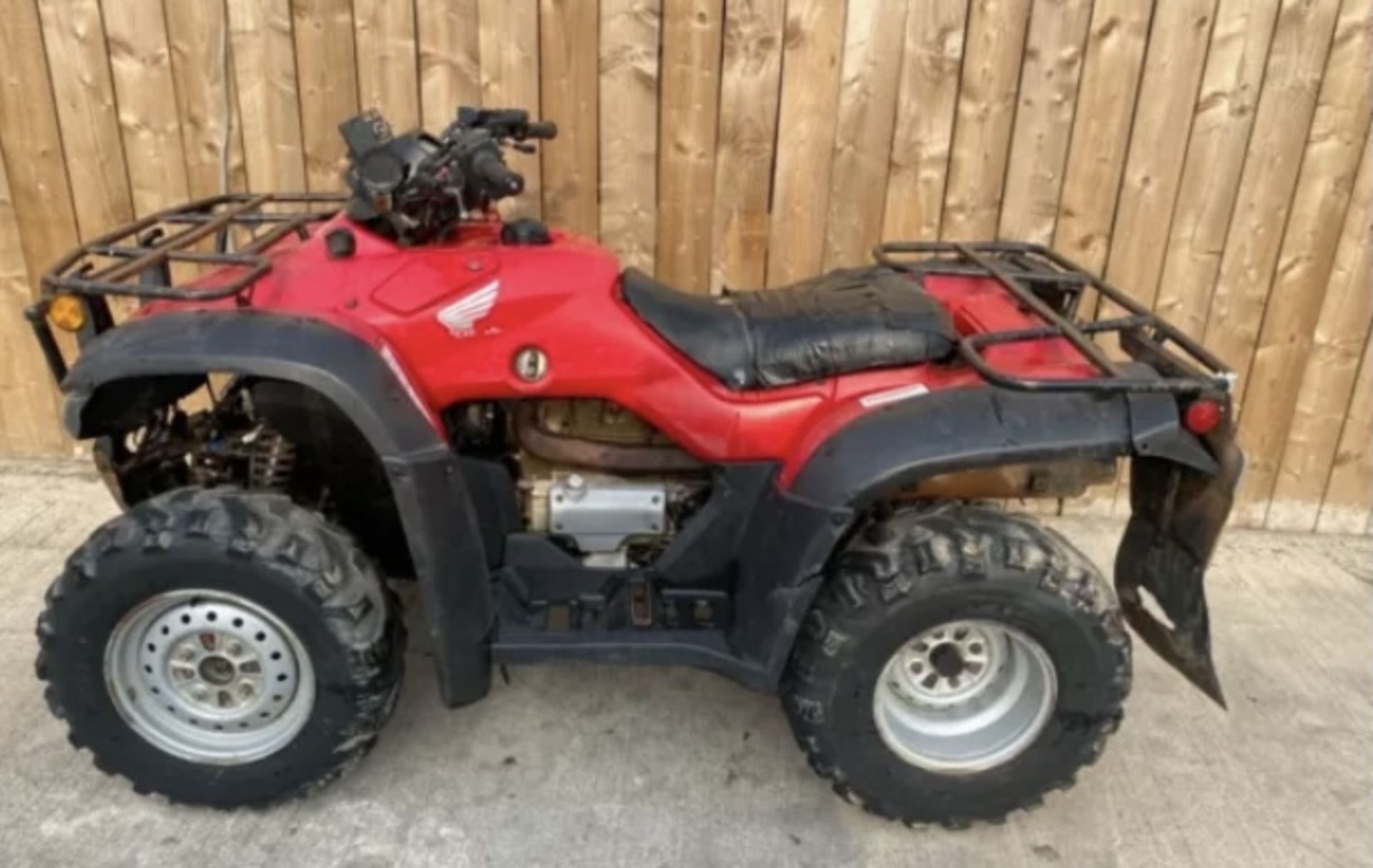 HONDA 250 PETROL FARM QUAD.LOCATION NORTH YORKSHIRE. - Image 2 of 2