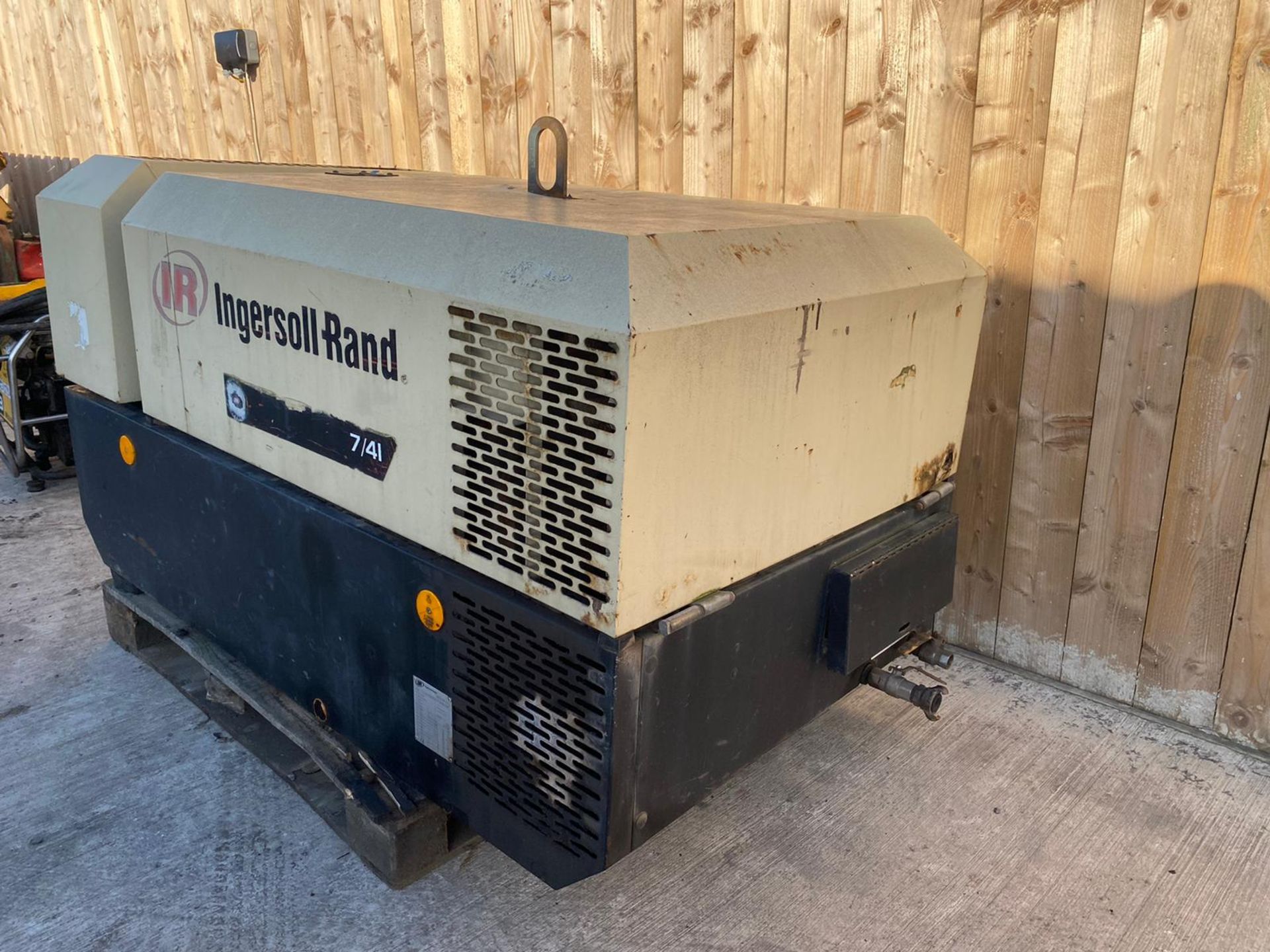 INGERSOOL RAND 7/41 COMPRESSOR.LOCATION NORTH YORKSHIRE. - Image 4 of 5