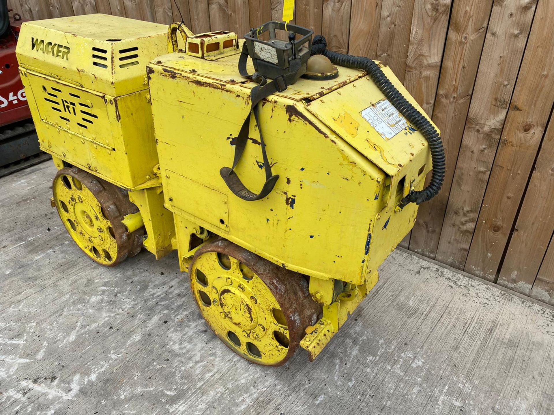 WACKER NEUESON DIESEL REMOTE CONTROL TRENCH RAMMER.LOCATION NORTH YORKSHIRE. - Image 4 of 8