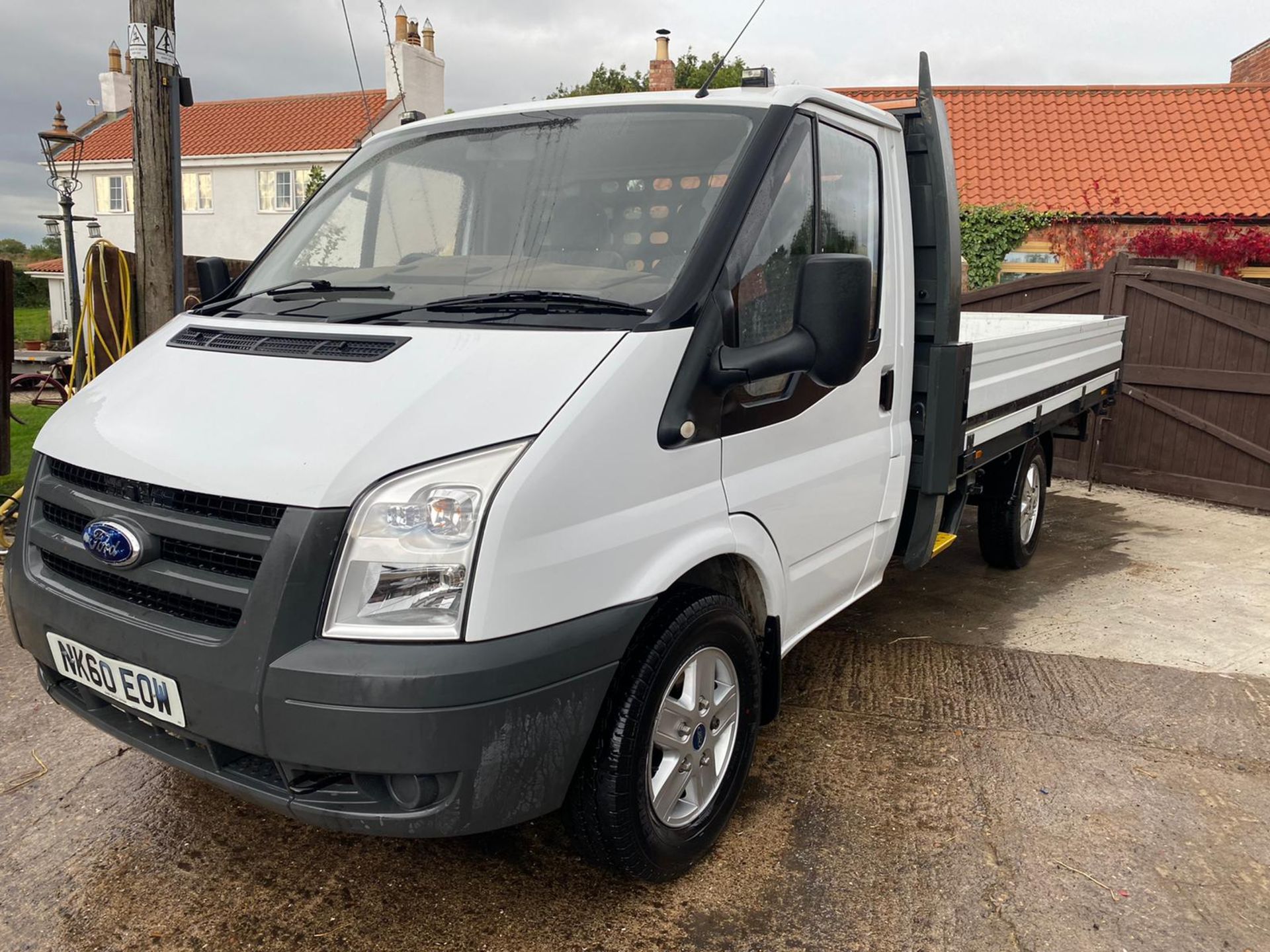 2010 FORD TRANSIT 100 T350M DIESEL DROPSIDE PICK UP MILEAGE 5726 WARRANTED.LOCATION NORTH YORKSHIRE.